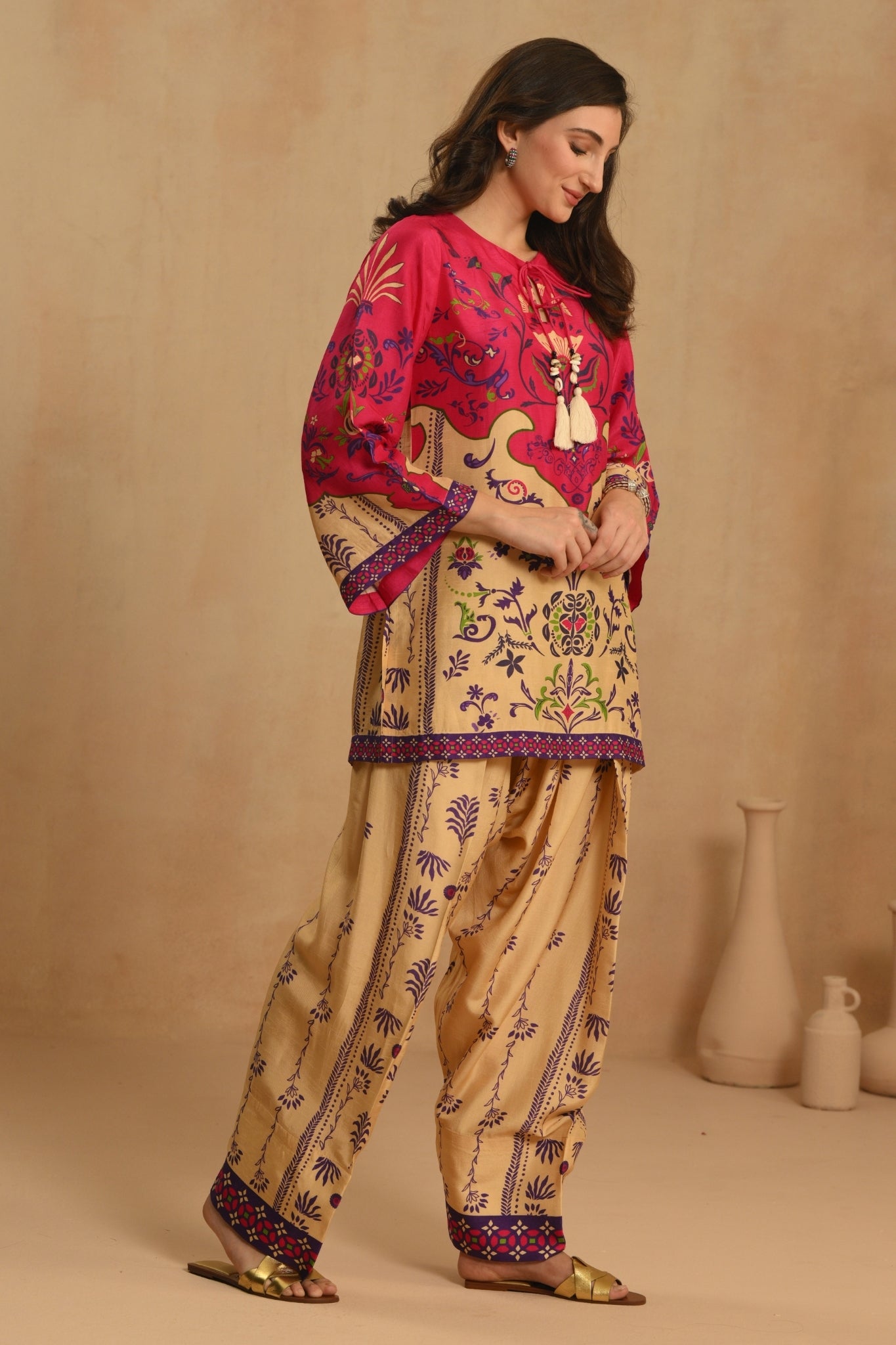 Pink Gulnaar Heritage Kurta Set Taroob
