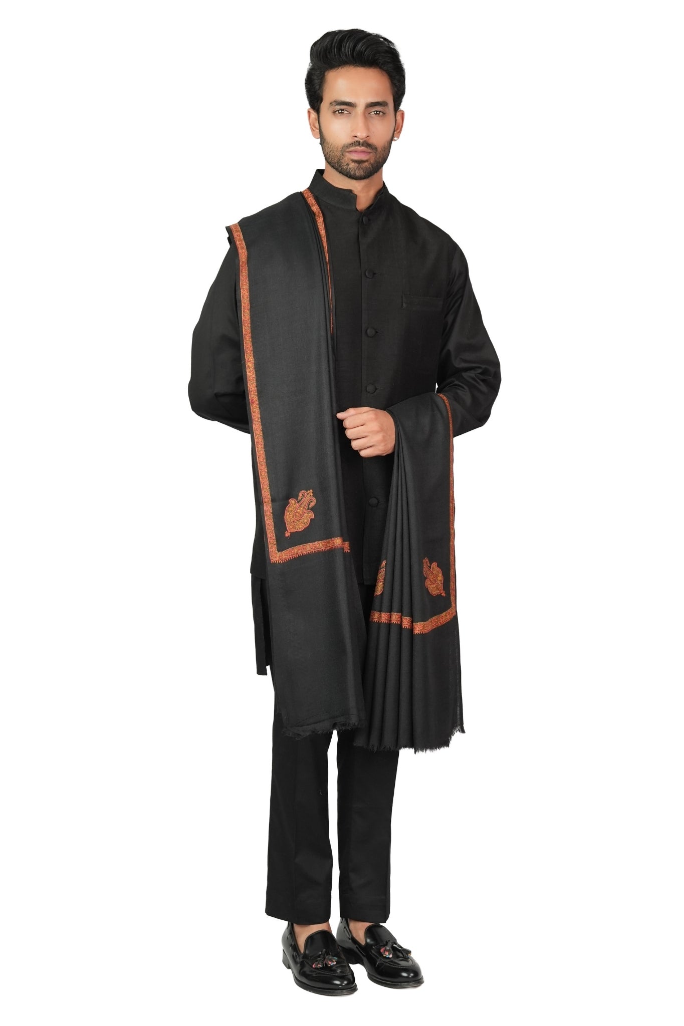 Taroob Embroidered Wool Dusala