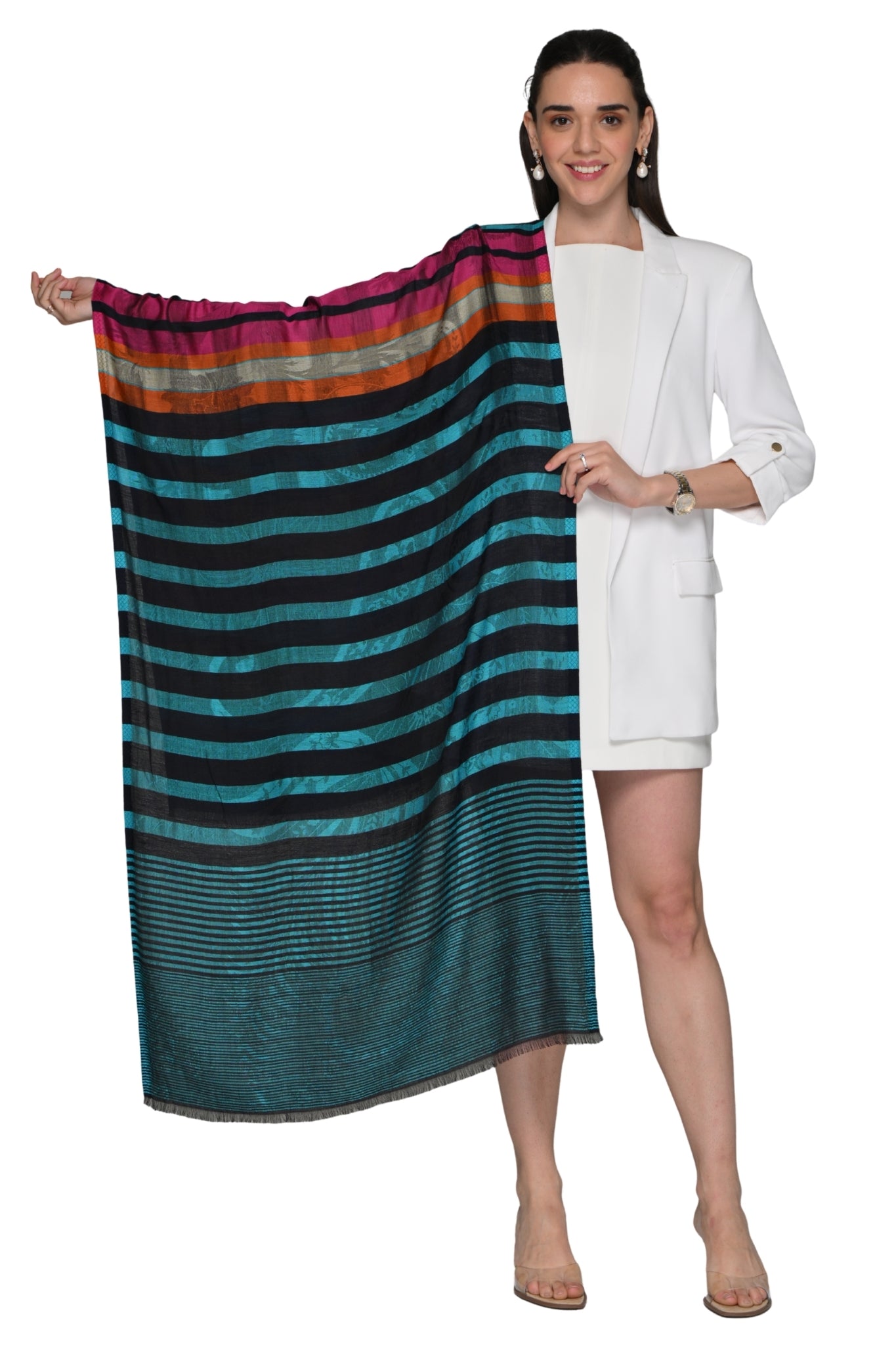 Super Fine Silk Jamawar Stole – Women's Silk Jamawar Stoles – Detail view | Taroob
