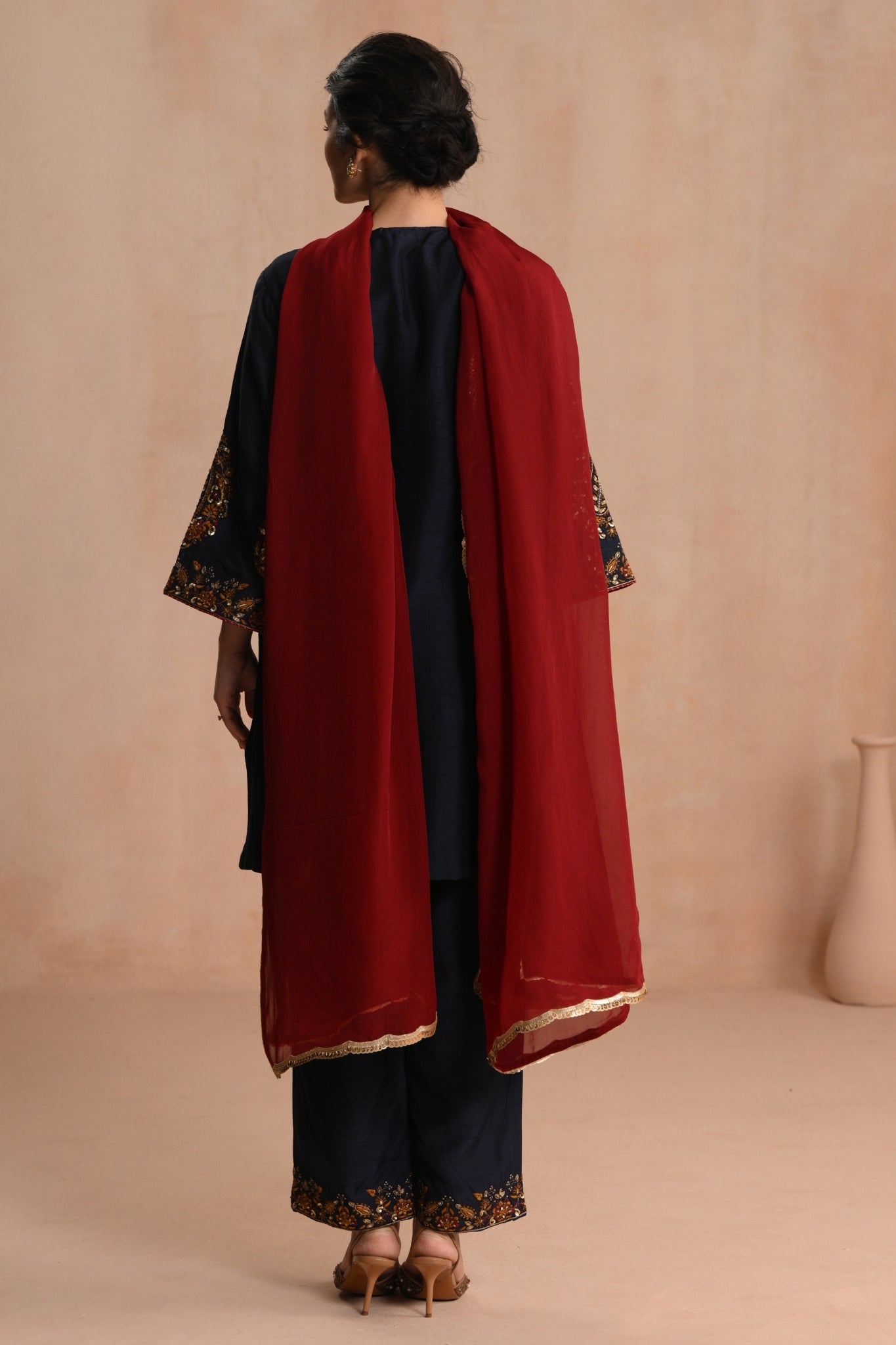 Women's Navy Zarbaft Hand Embroidered Kurta Set Taroob