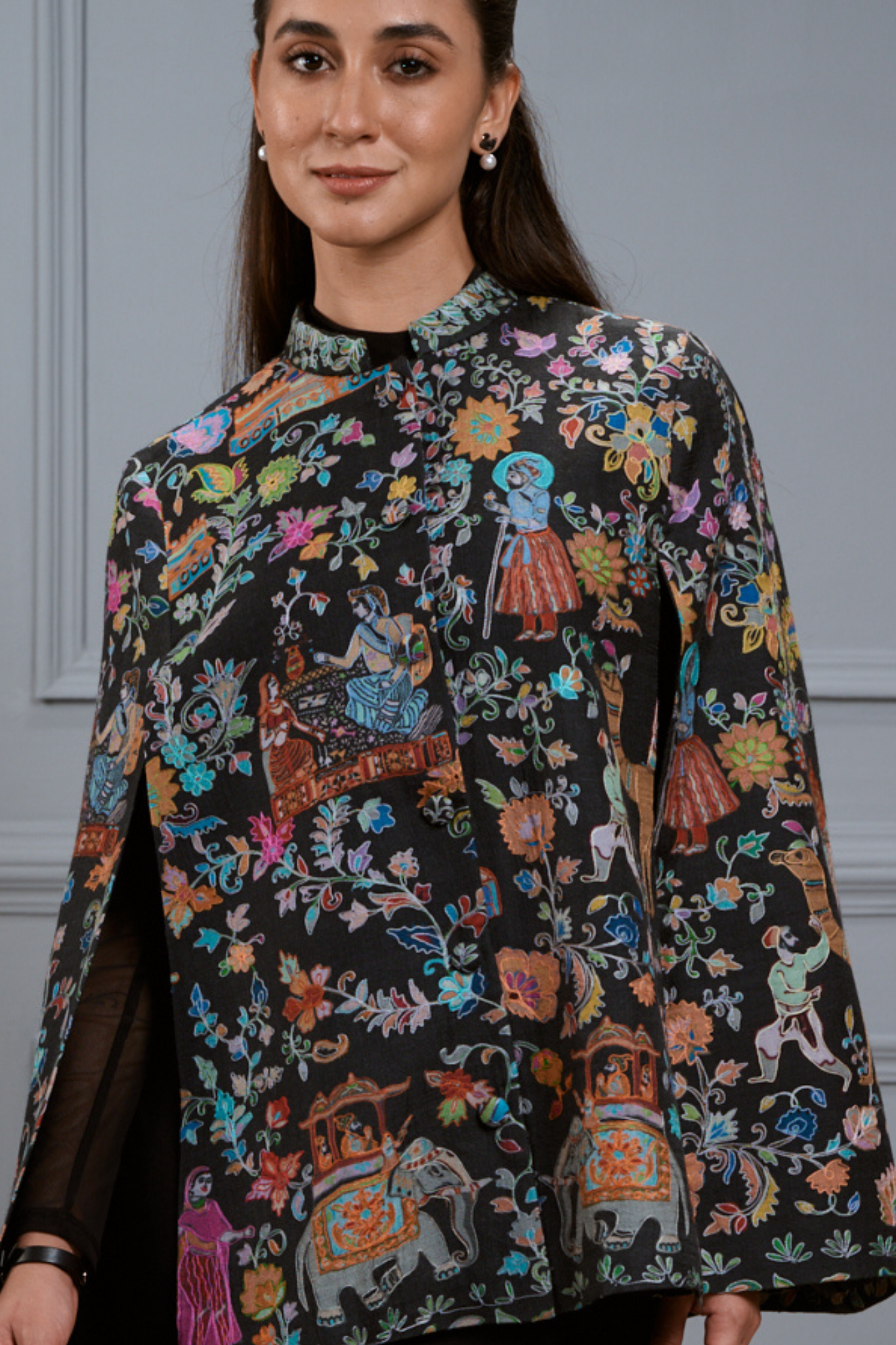 Taroob Mughal Darbar Wool Kalamkari Cape