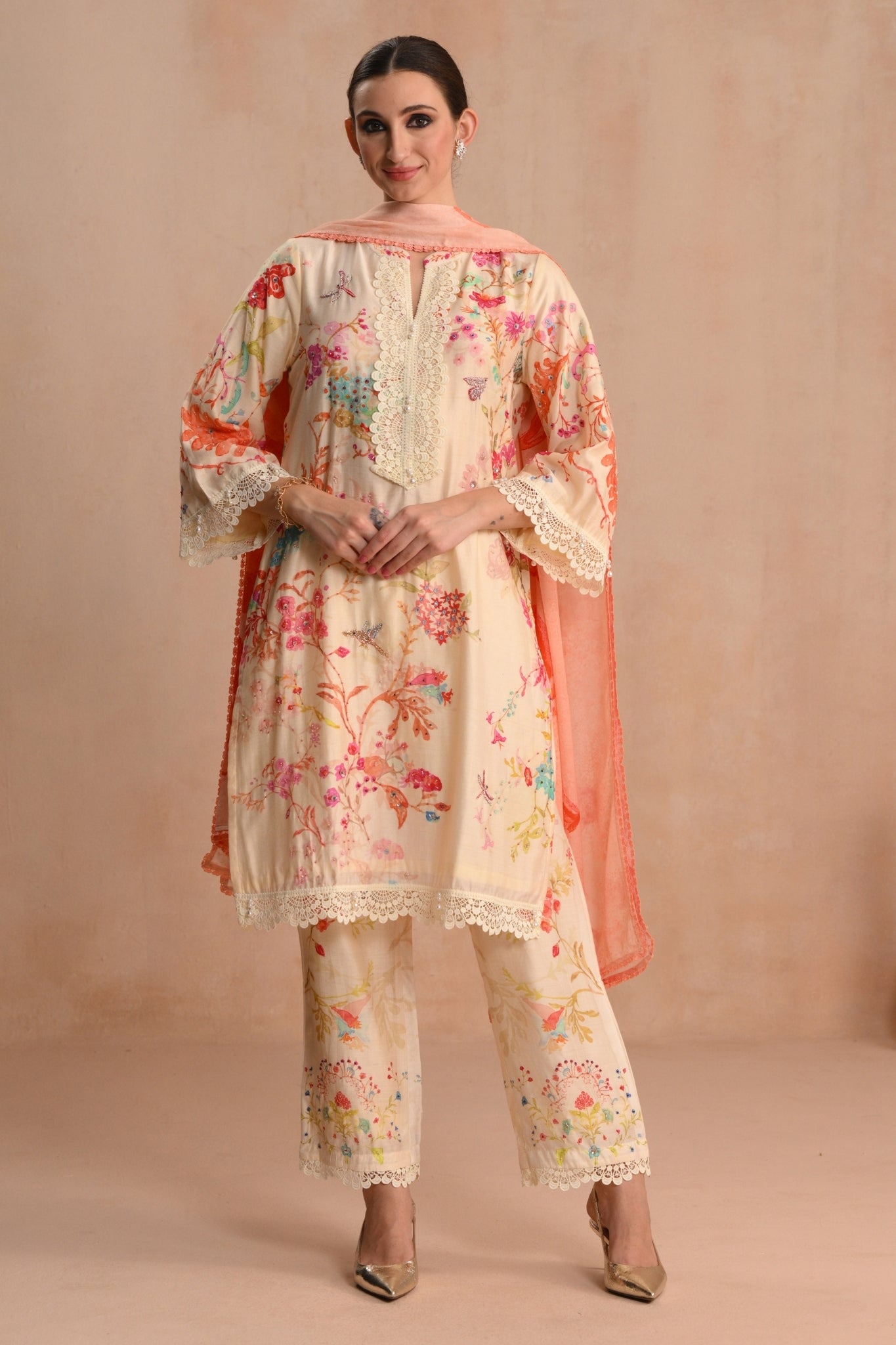 Ivory Nargis Embroidered Kurta Set Taroob