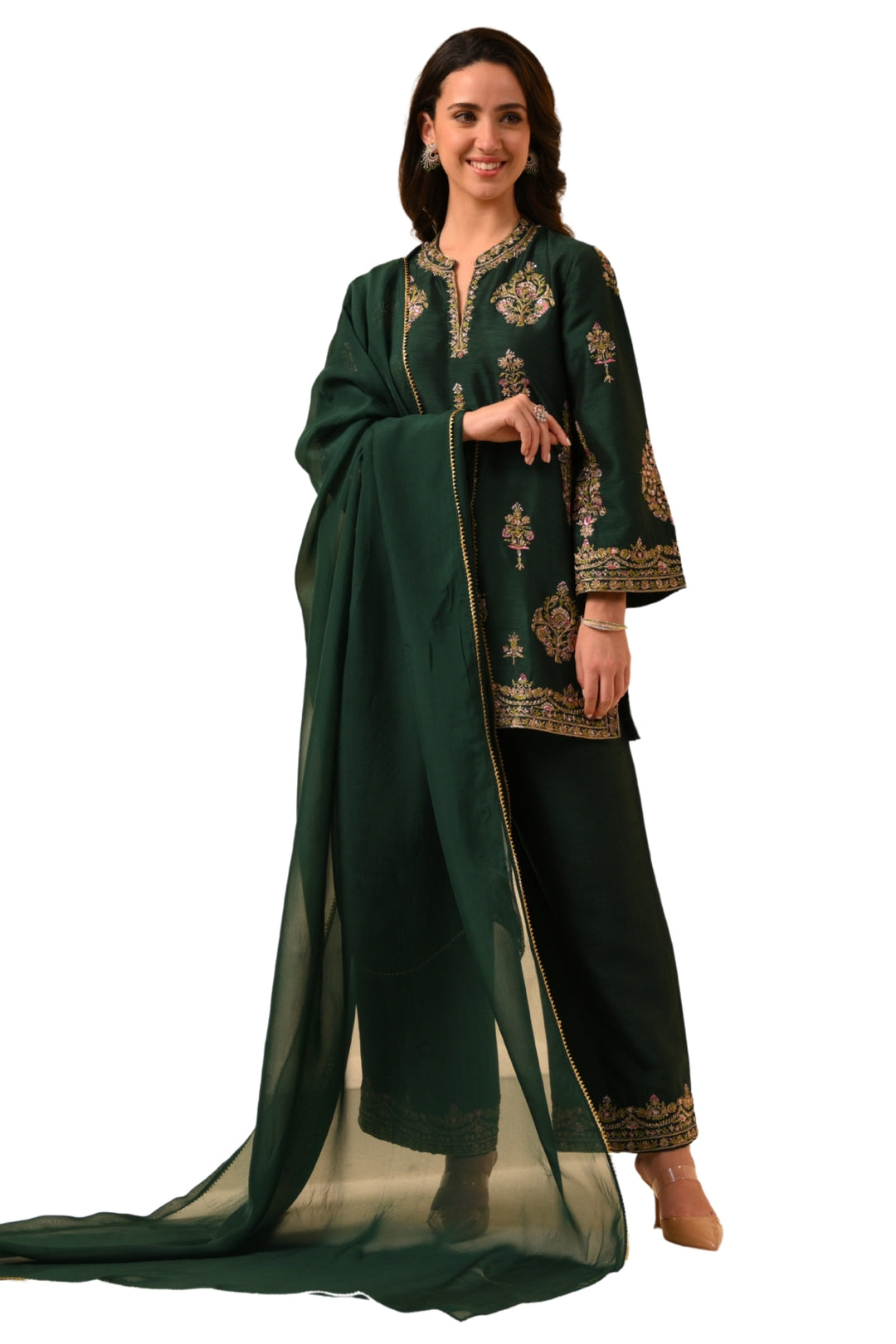 Taroob Kashmiri ki Kali Embroidered Kurta Set