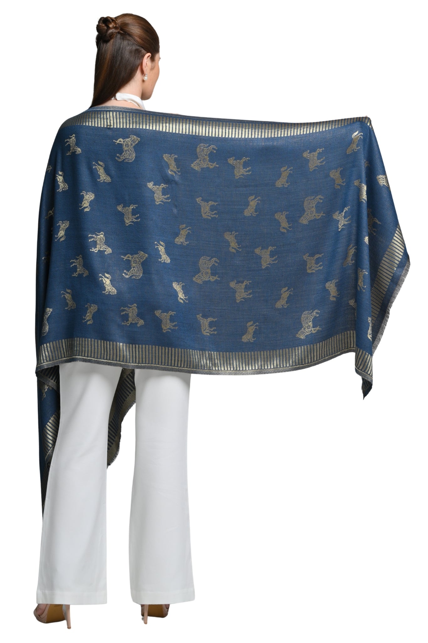 Resham Heritage Stole – Women's Zari Stoles – Alternate view | Taroob