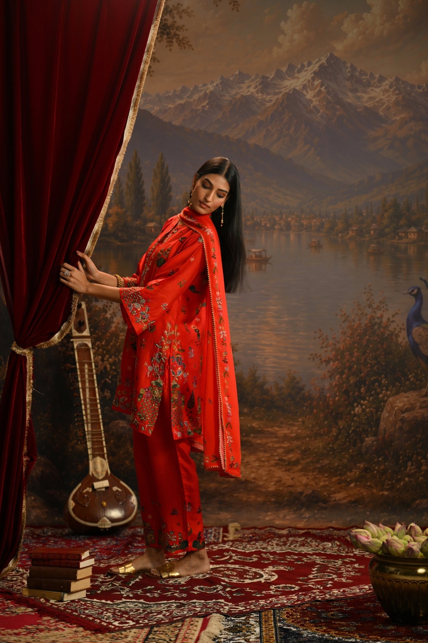 Laal Darbar Embroidered Kurta Set Taroob