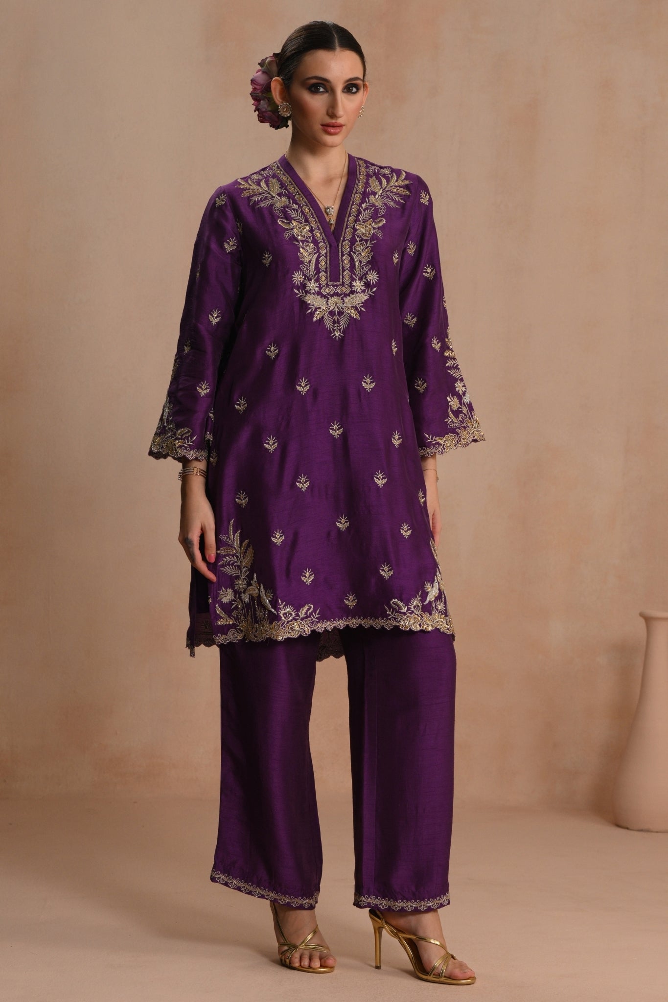 Women's Purple Nayab Hand Embroidered Kurta Set Taroob