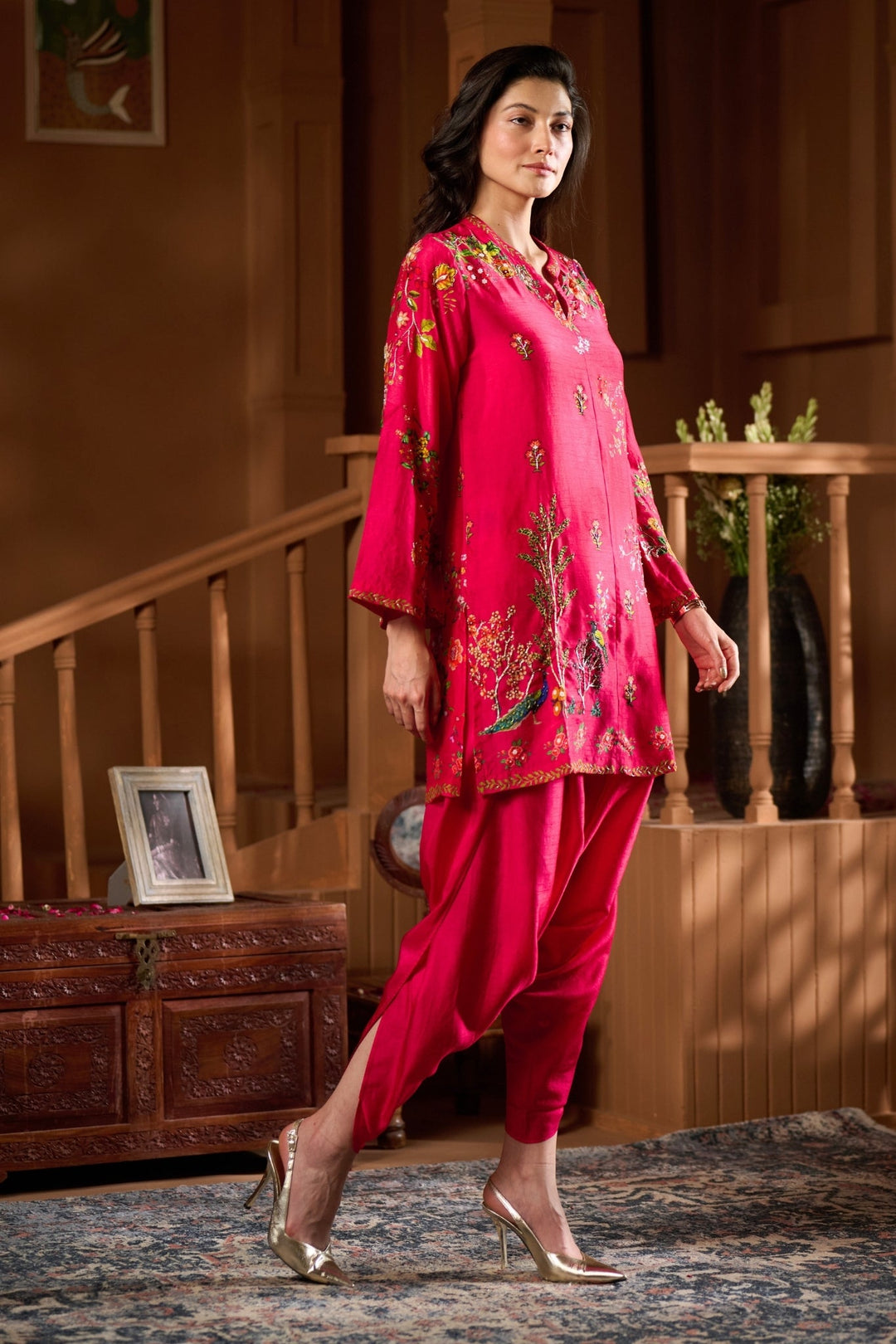 Taroob Mor Mahal Embroidered Kurta Set