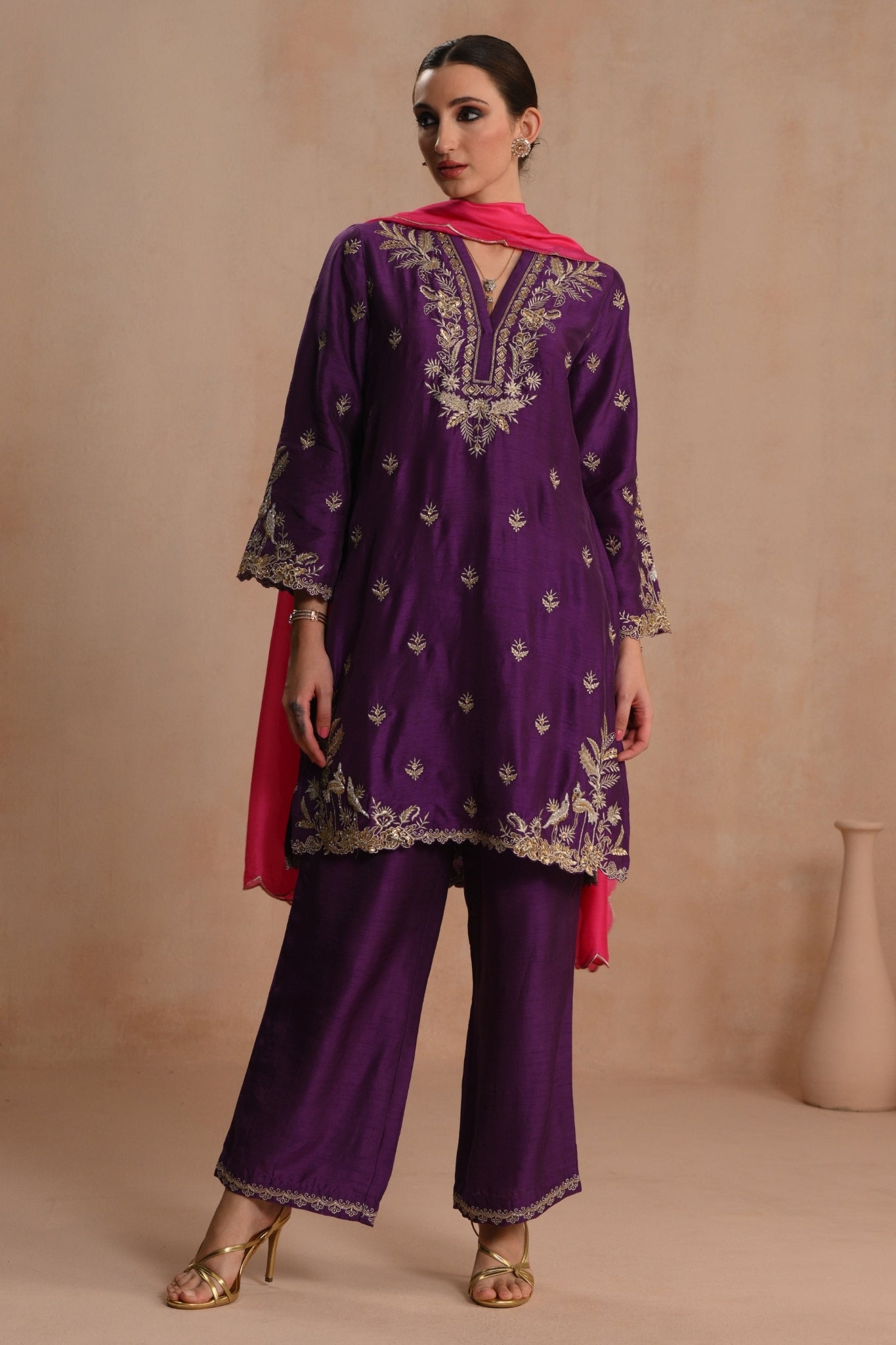 Women's Purple Nayab Hand Embroidered Kurta Set Taroob