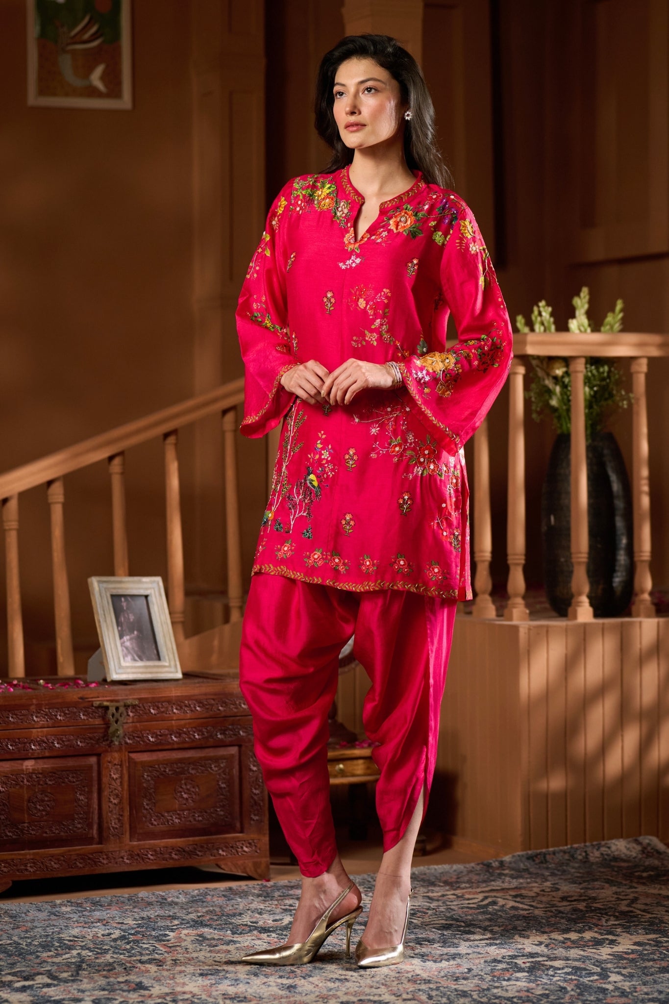 Taroob Mor Mahal Embroidered Kurta Set