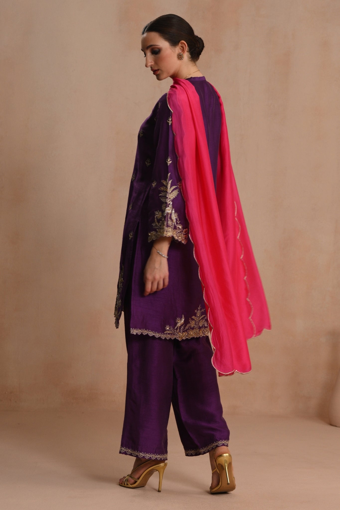 Women's Purple Nayab Hand Embroidered Kurta Set Taroob