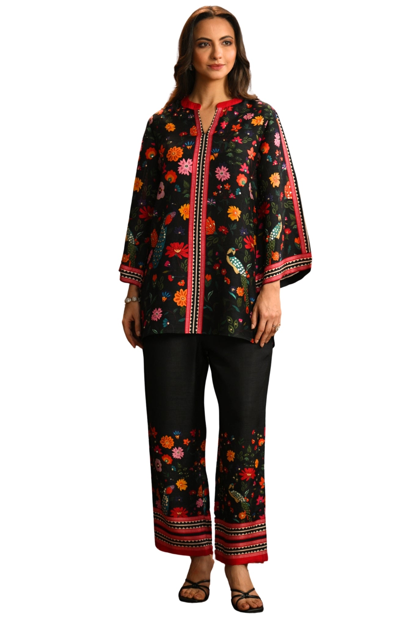 Women's Black Bageecha Embroidered Tunic Set Taroob