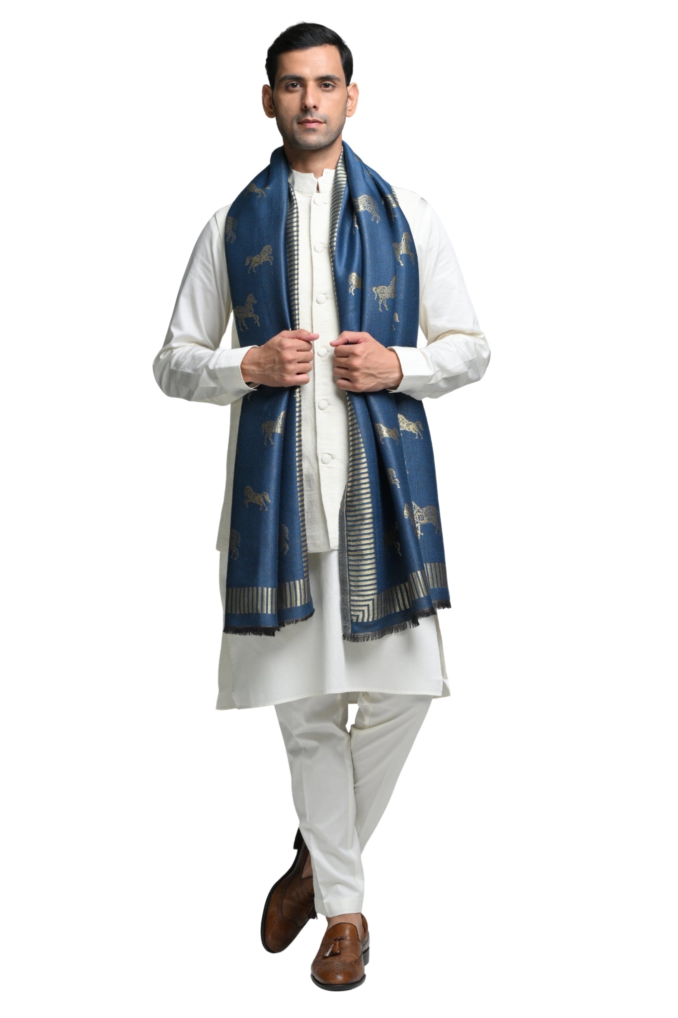 Resham Heritage Stole – Men's Zari Stoles – Detail view | Taroob