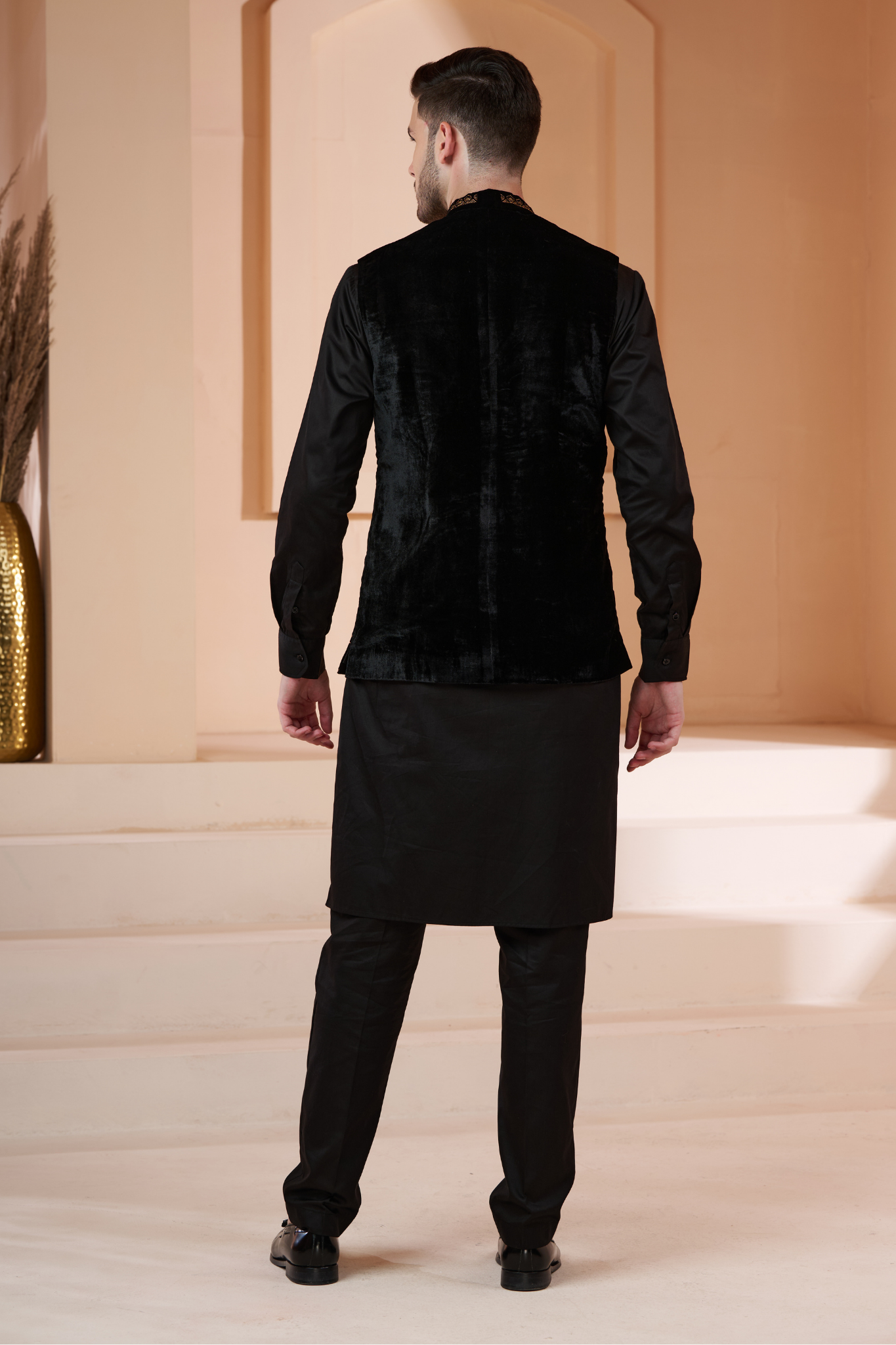 Taroob Embroidered Velvet Vogue Nehru Jacket , Men's Bandi