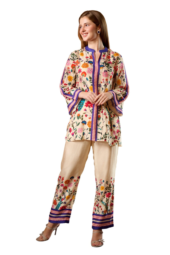 Taroob Bageecha Embroidered Tunic Set