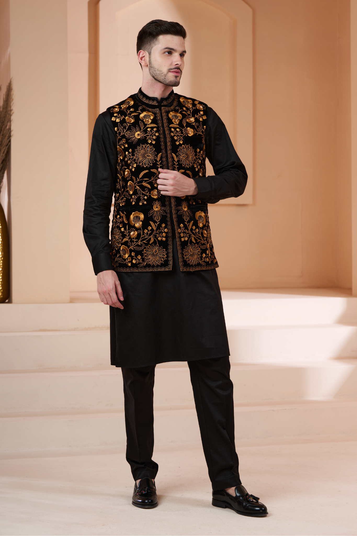 Taroob Embroidered Velvet Vogue Nehru Jacket , Men's Bandi