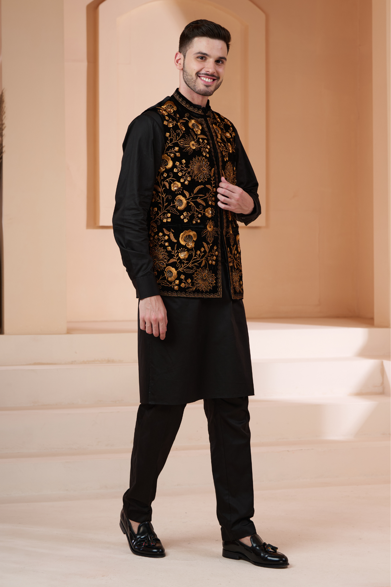 Taroob Embroidered Velvet Vogue Nehru Jacket , Men's Bandi