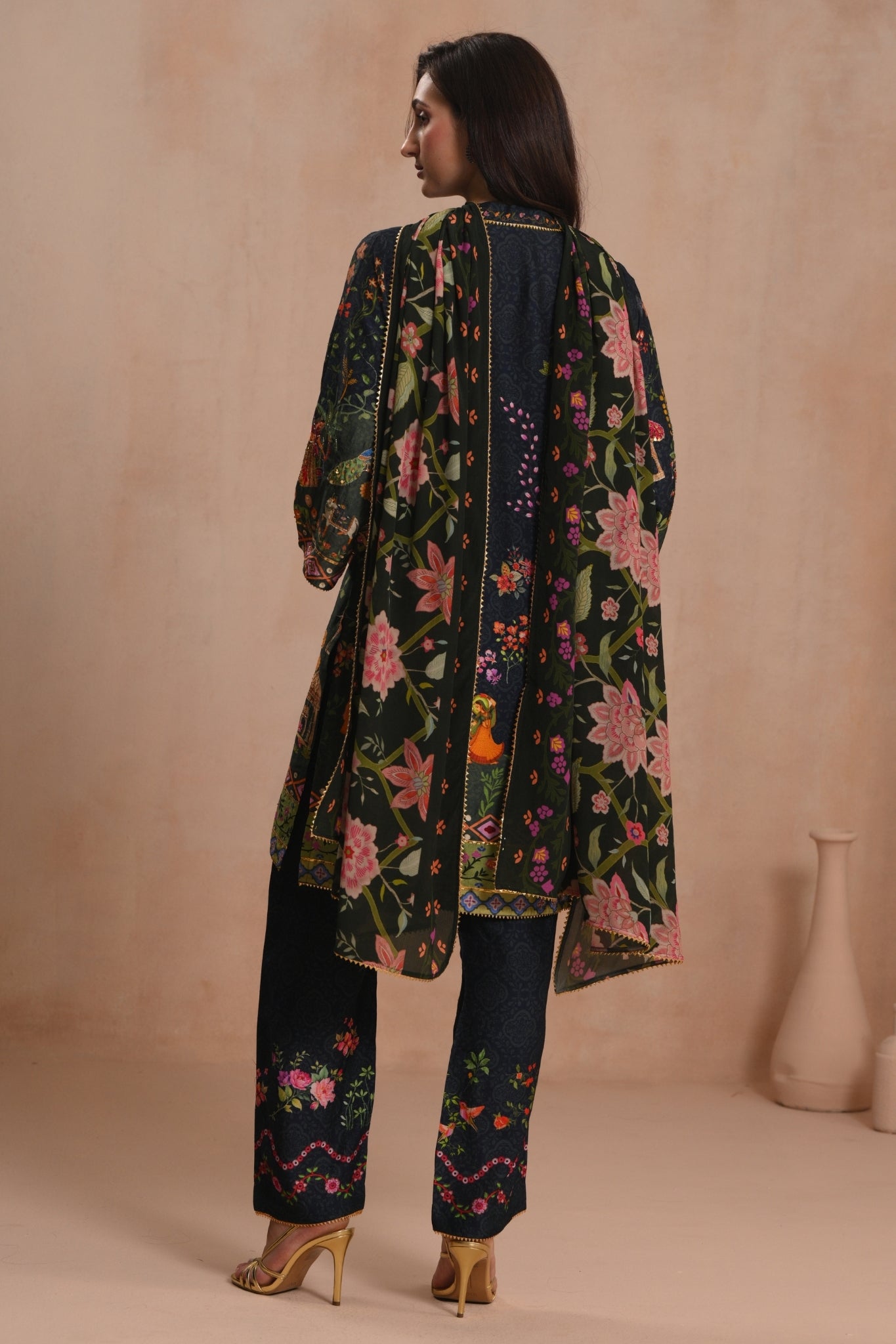 Women's Navy Bagh-e-Shahi Kurta Set Taroob