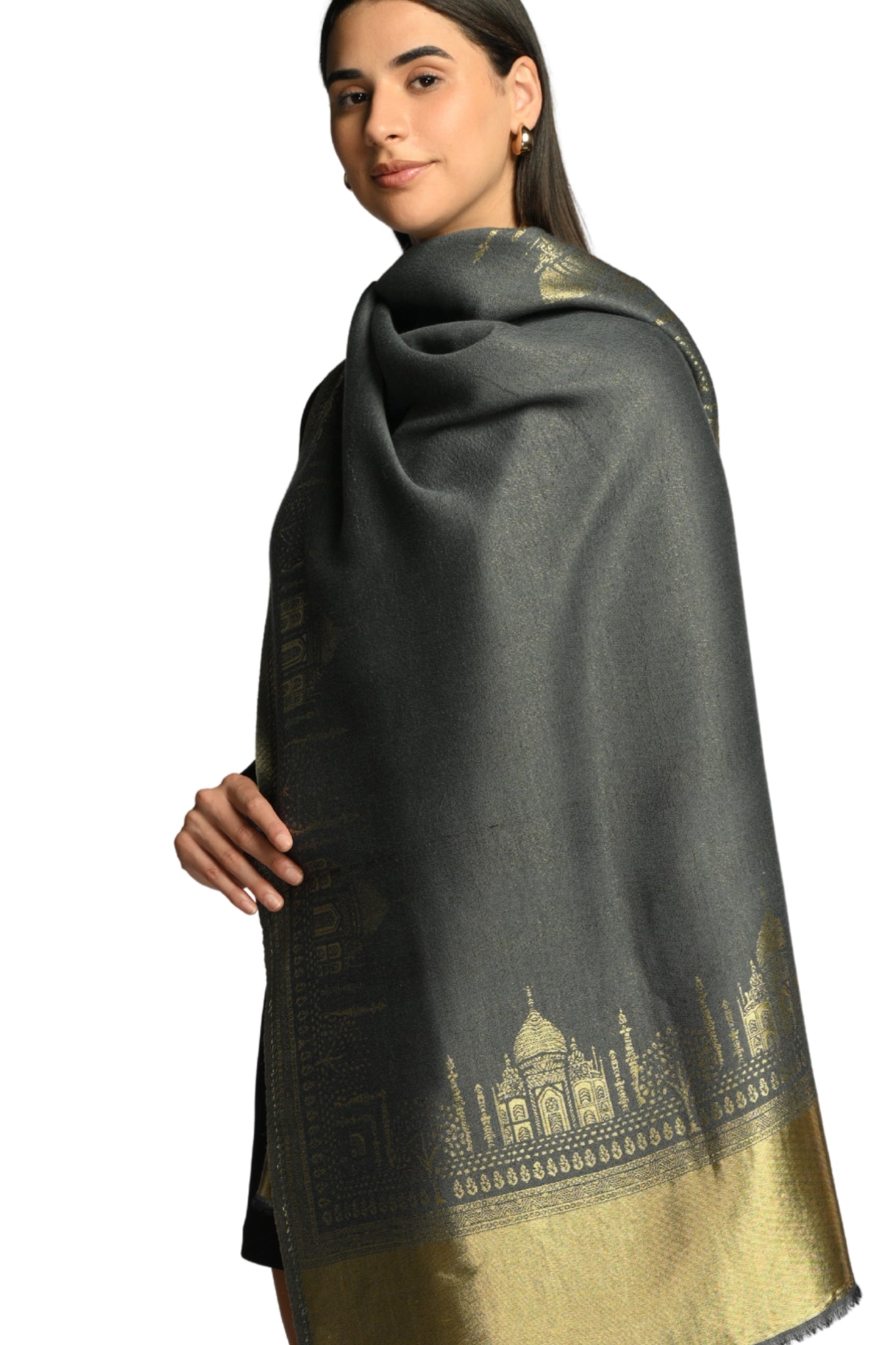 Taroob Taj Noor Resham Stole