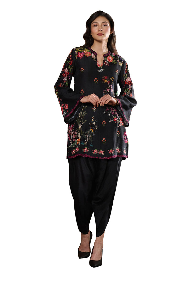 Taroob Mor Mahal Embroidered Kurta Set