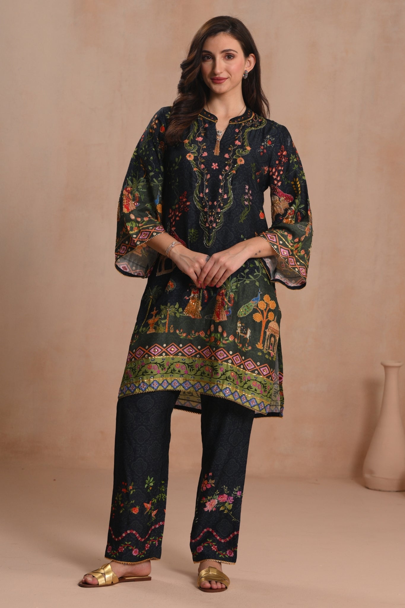 Women's Navy Bagh-e-Shahi Kurta Set Taroob