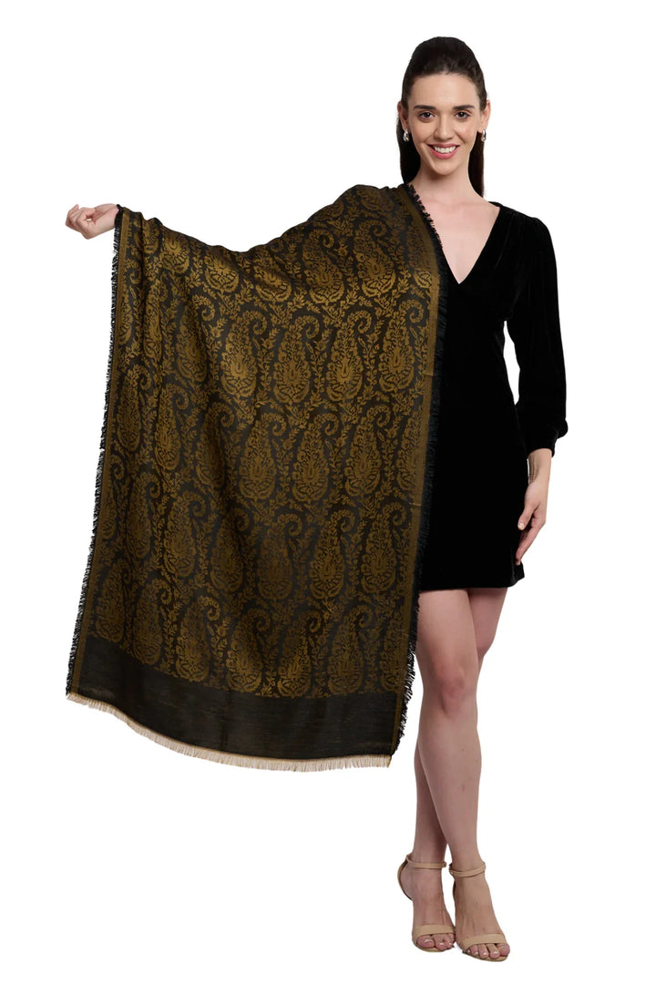 Taroob Gift Set of Unisex Black & Gold Stole for Him or Her