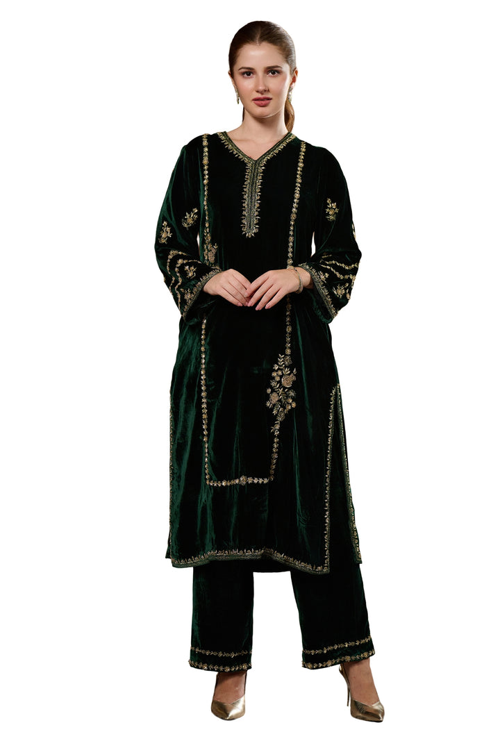 Taroob Floral Symphony Hand Embellished Kurta Set