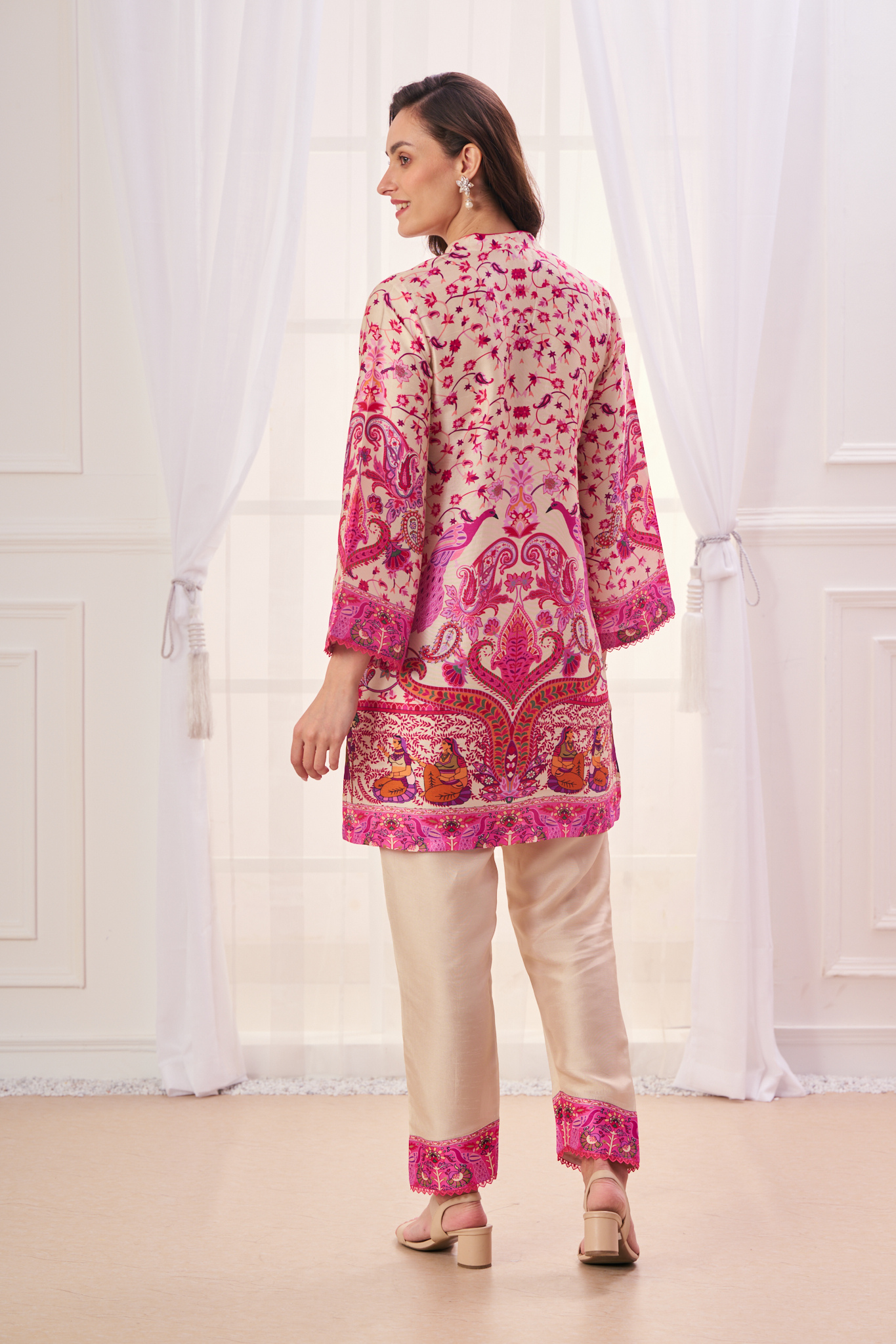 Taroob Silk Linen Mughal Art Kurta Set