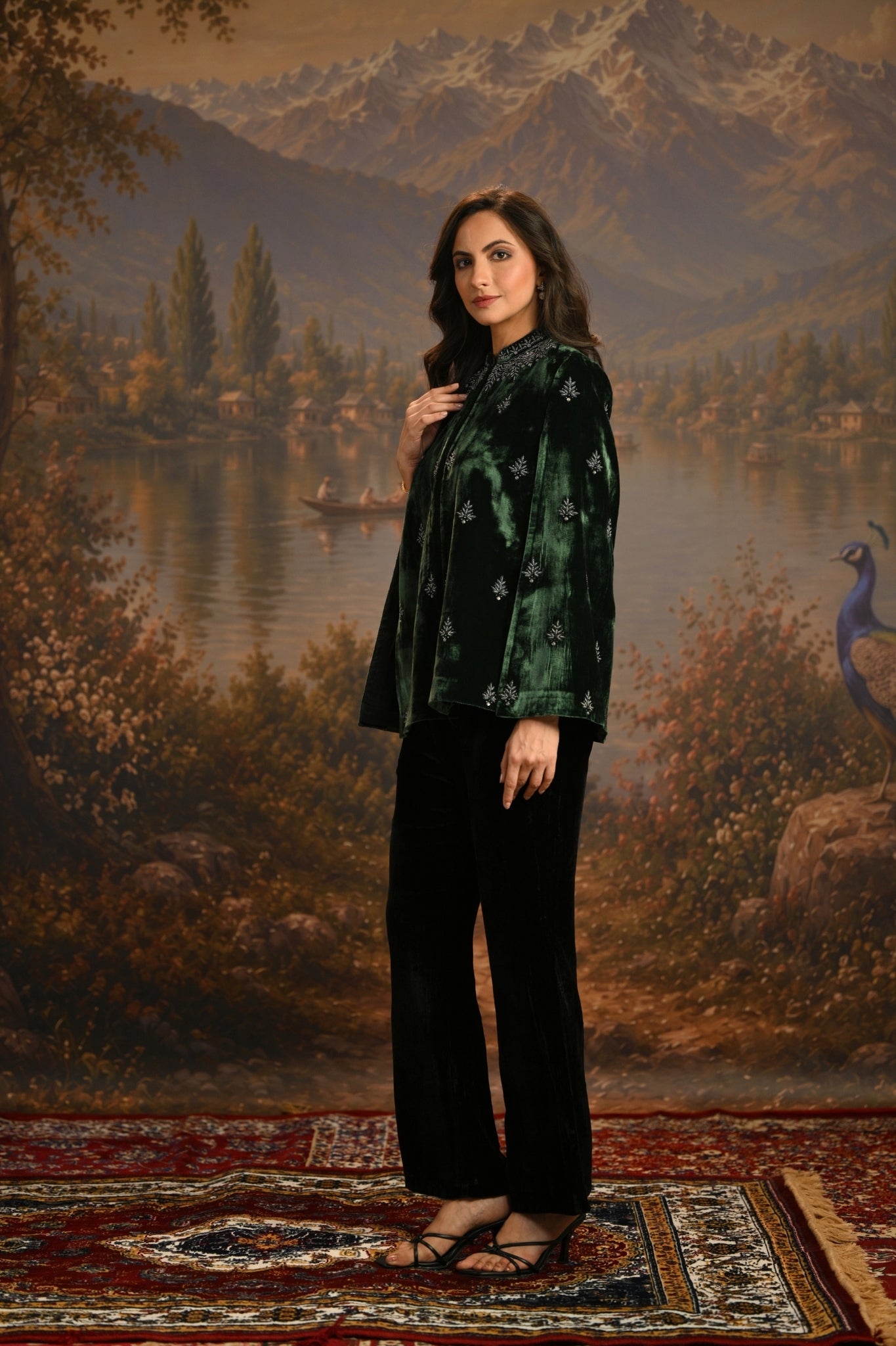 Green Embroidered Jewelled Velvet Cape Taroob