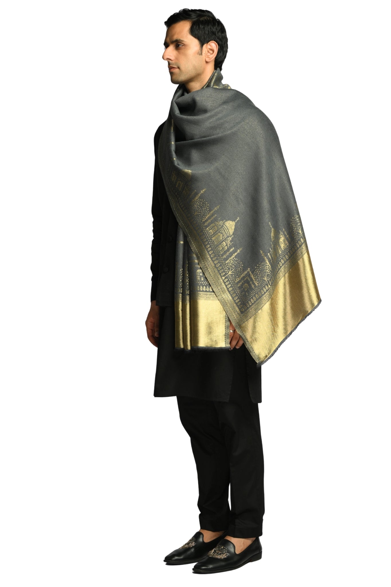 Taroob Taj Noor Resham Stole