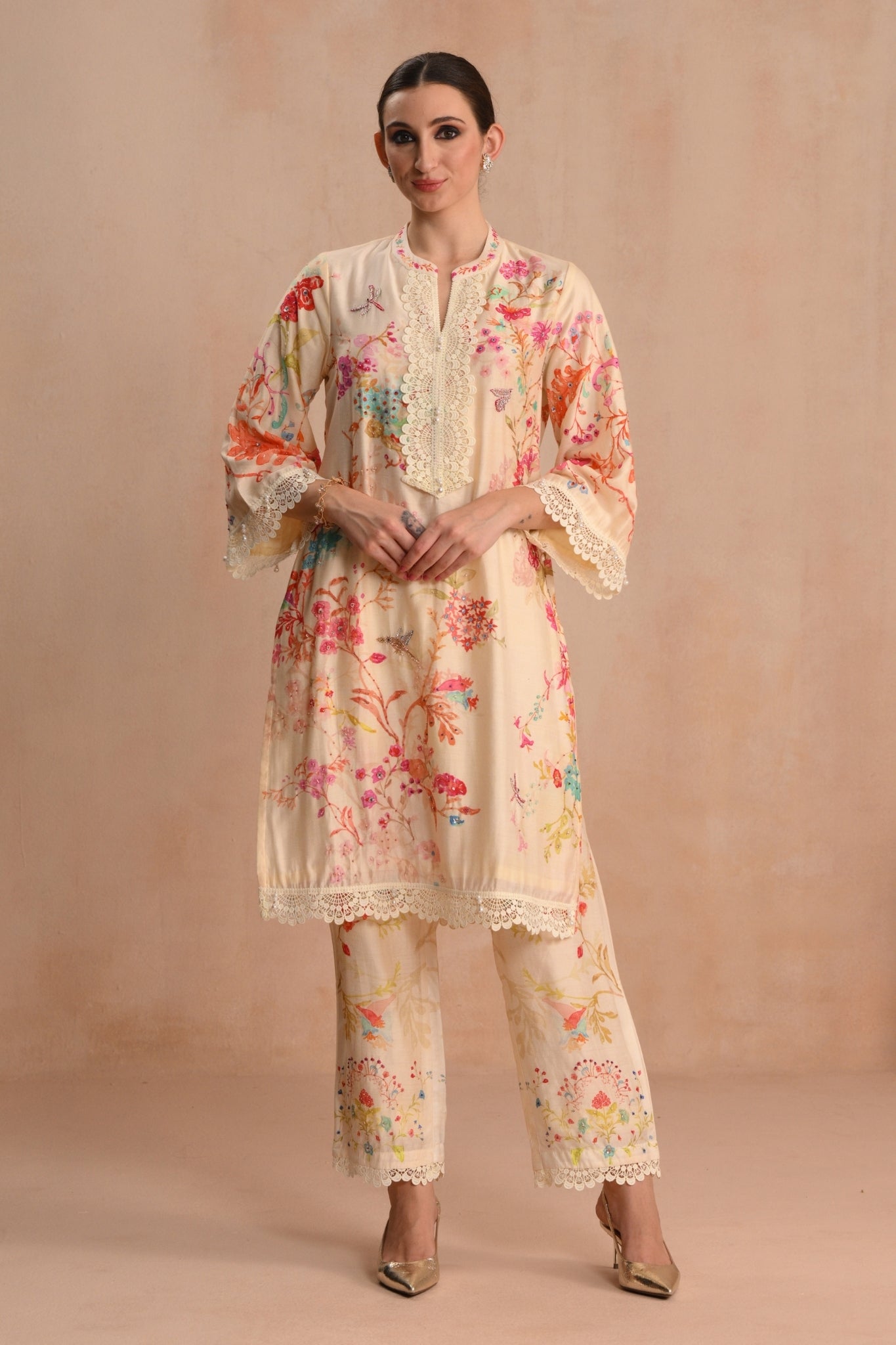 Ivory Nargis Embroidered Kurta Set Taroob