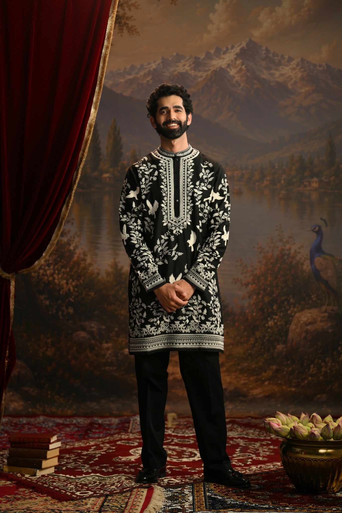 Men's Black Shalimar Hand Embroidered Kurta Pajama Set Taroob