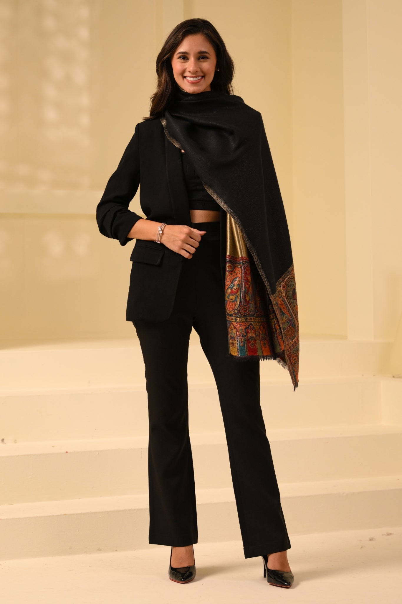 Taroob Mughal Border Resham Stole