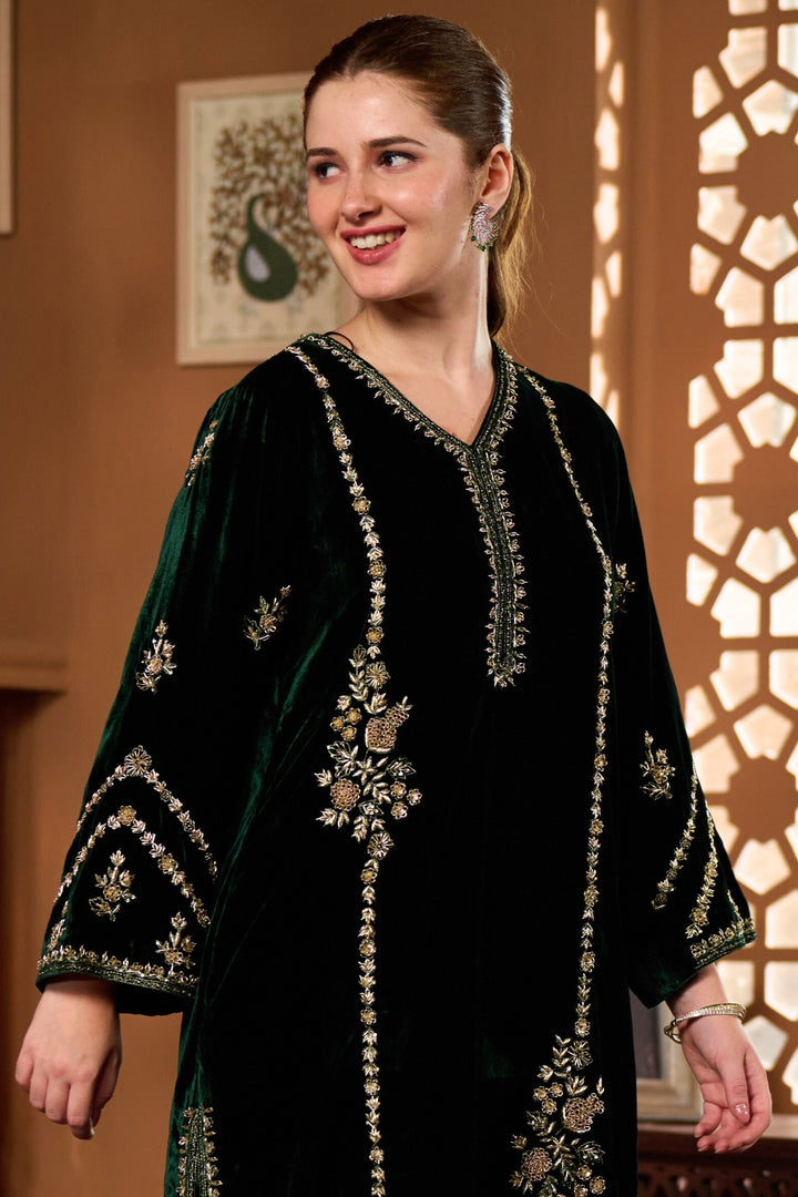 Taroob Floral Symphony Hand Embellished Kurta Set