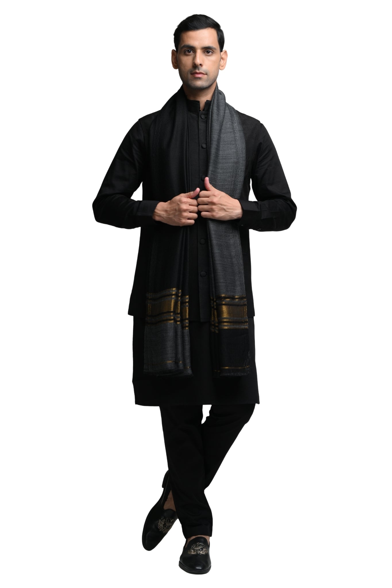 Ultra Soft Wool Zari Stole – Men's Zari Stoles – Detail view | Taroob