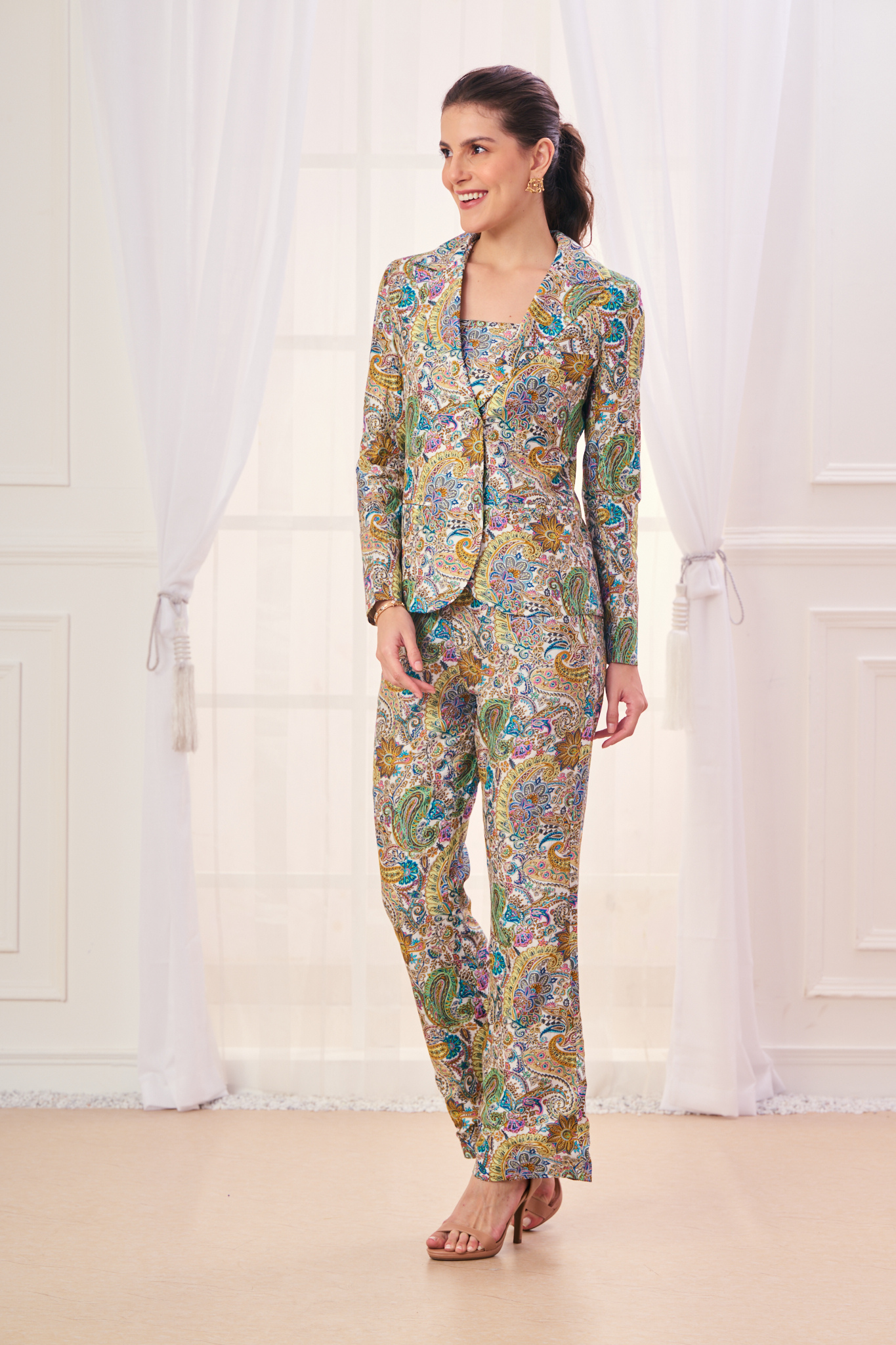 Intricate Paisley Embroidered Silk Co-ord Set – Women's Coords & Shirts – View 5 | Taroob