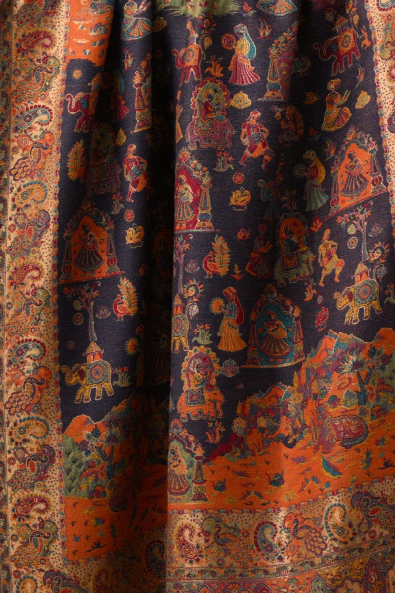 Taroob Mughal Darbar Reversible Resham Shawl