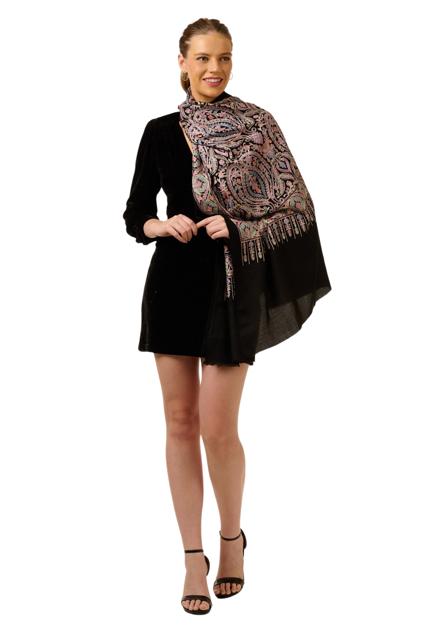 Taroob Embroidered Aari Fine Wool Stole