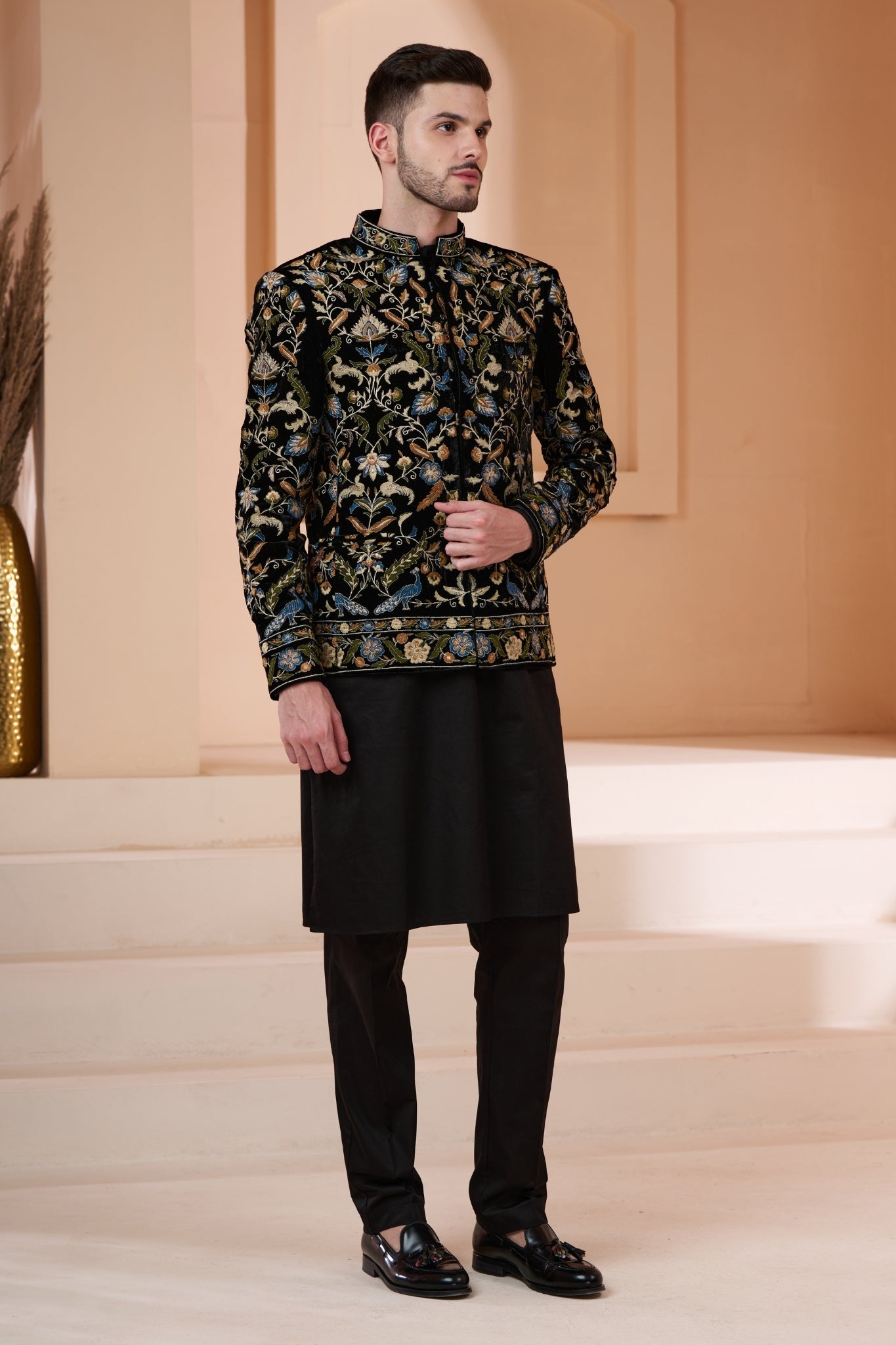 Taroob Embroidered Velvet Men's Bandhgala