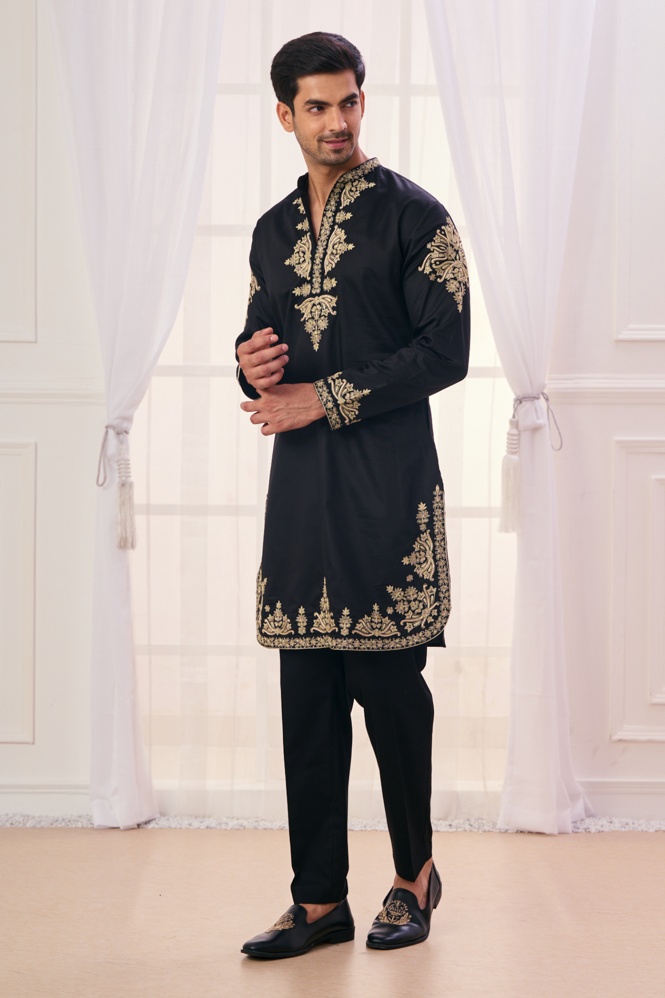 Taroob Hand Embroidered Zardozi Kurta Pajama Set