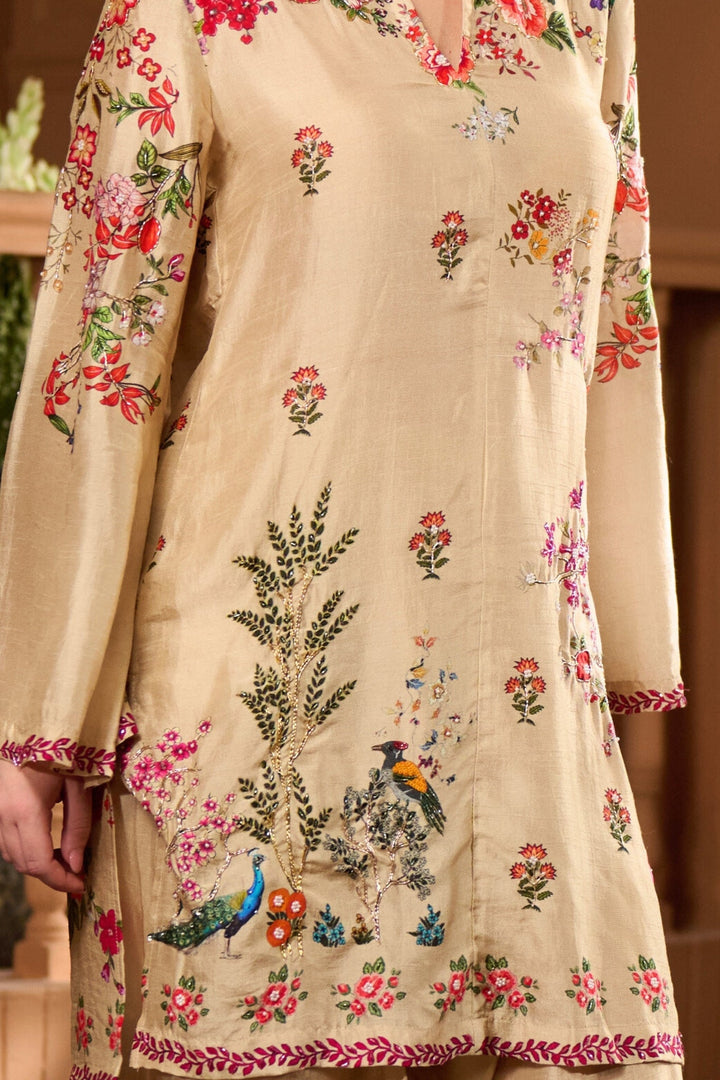 Taroob Mor Mahal Embroidered Kurta Set