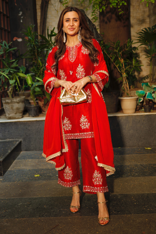 Mitali Wadhwa in ROYAL ZARDOZI KURTA SET