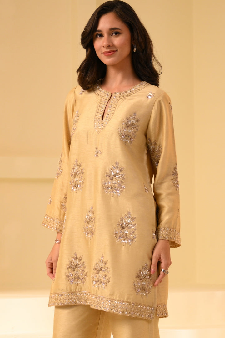 Taroob Royal Zardozi Hand Embellished Kurta Set