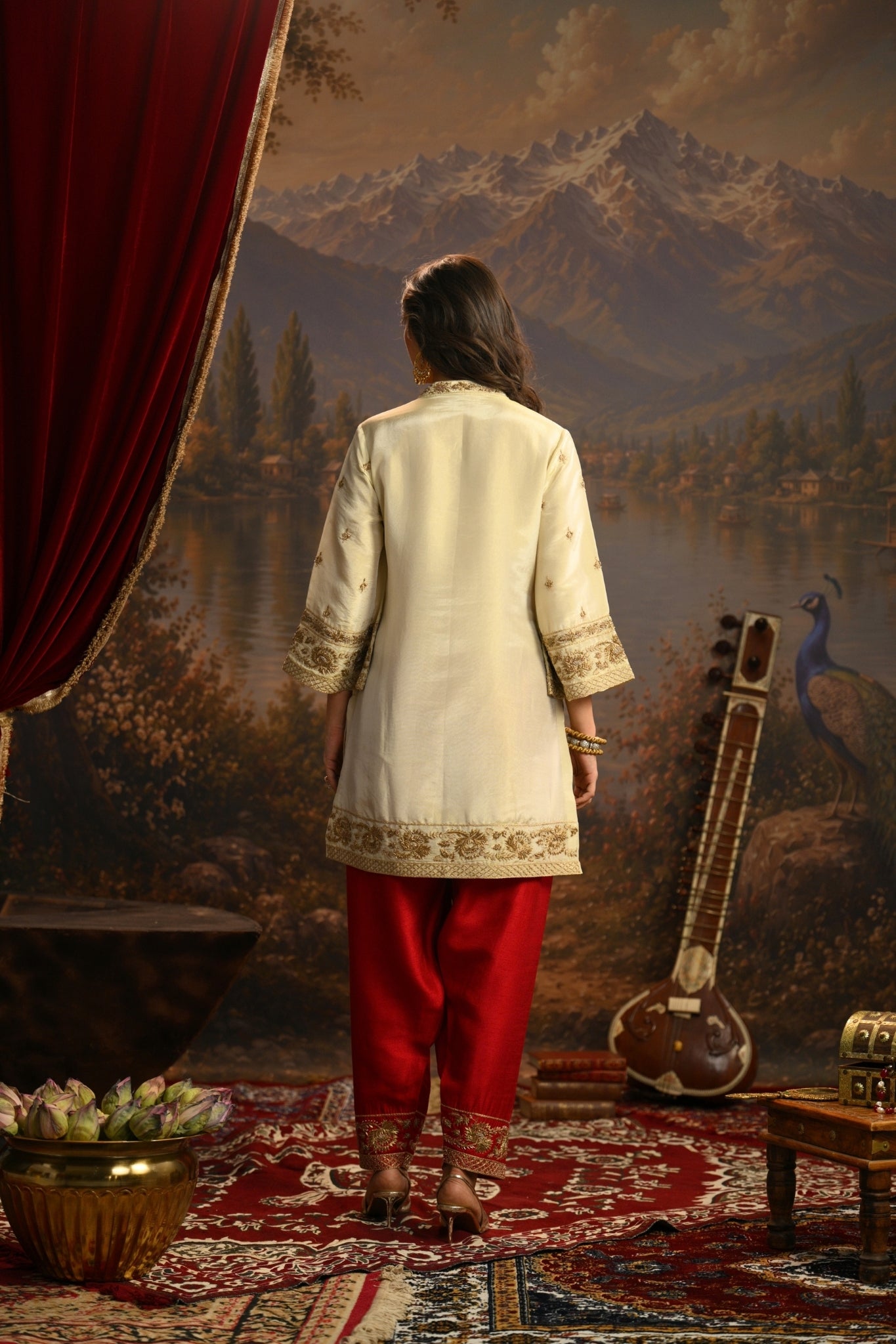 Ivory Meher Bagh Embroidered Kurta Set Taroob