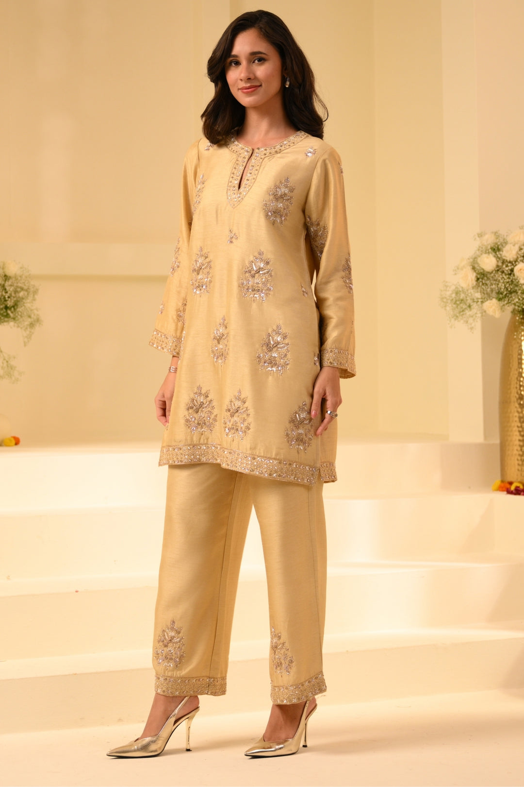 Taroob Royal Zardozi Hand Embellished Kurta Set