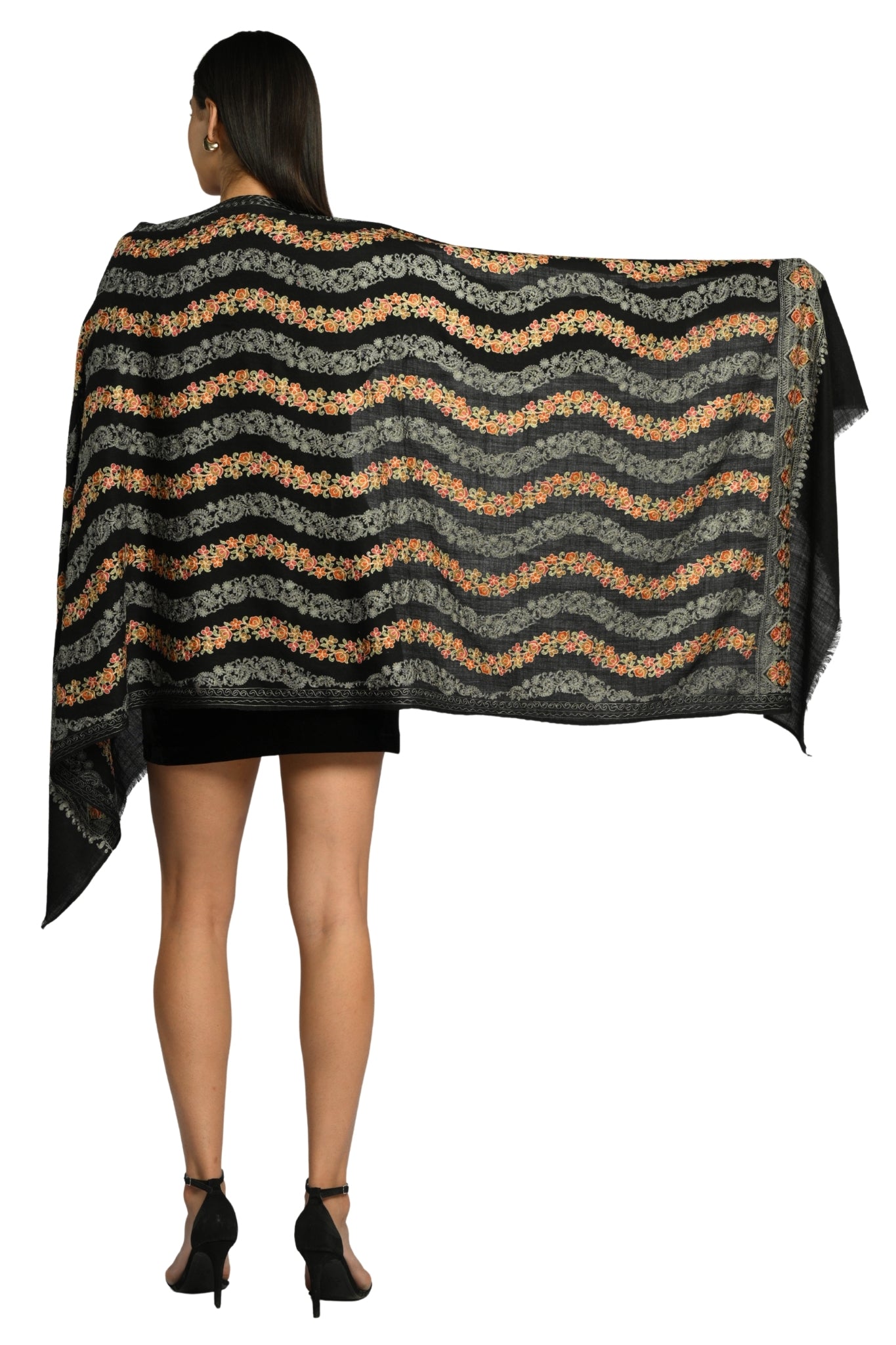Taroob Parallel Petals Embroidered Stole