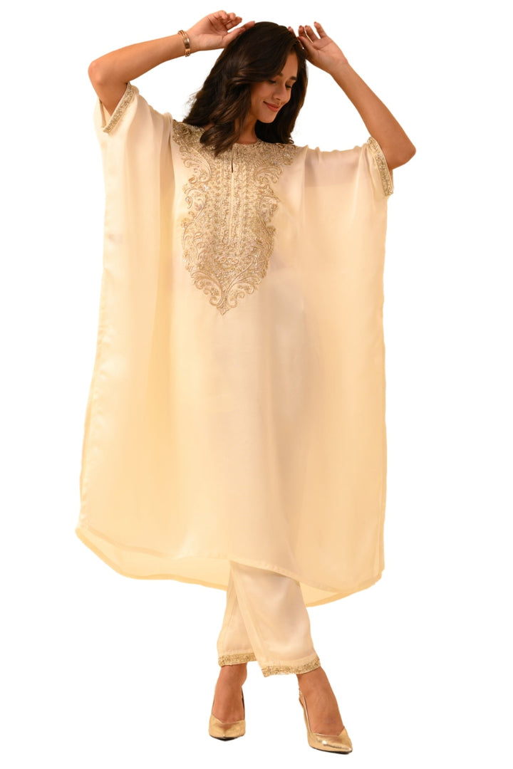 Taroob Hand Zardozi Choga Set