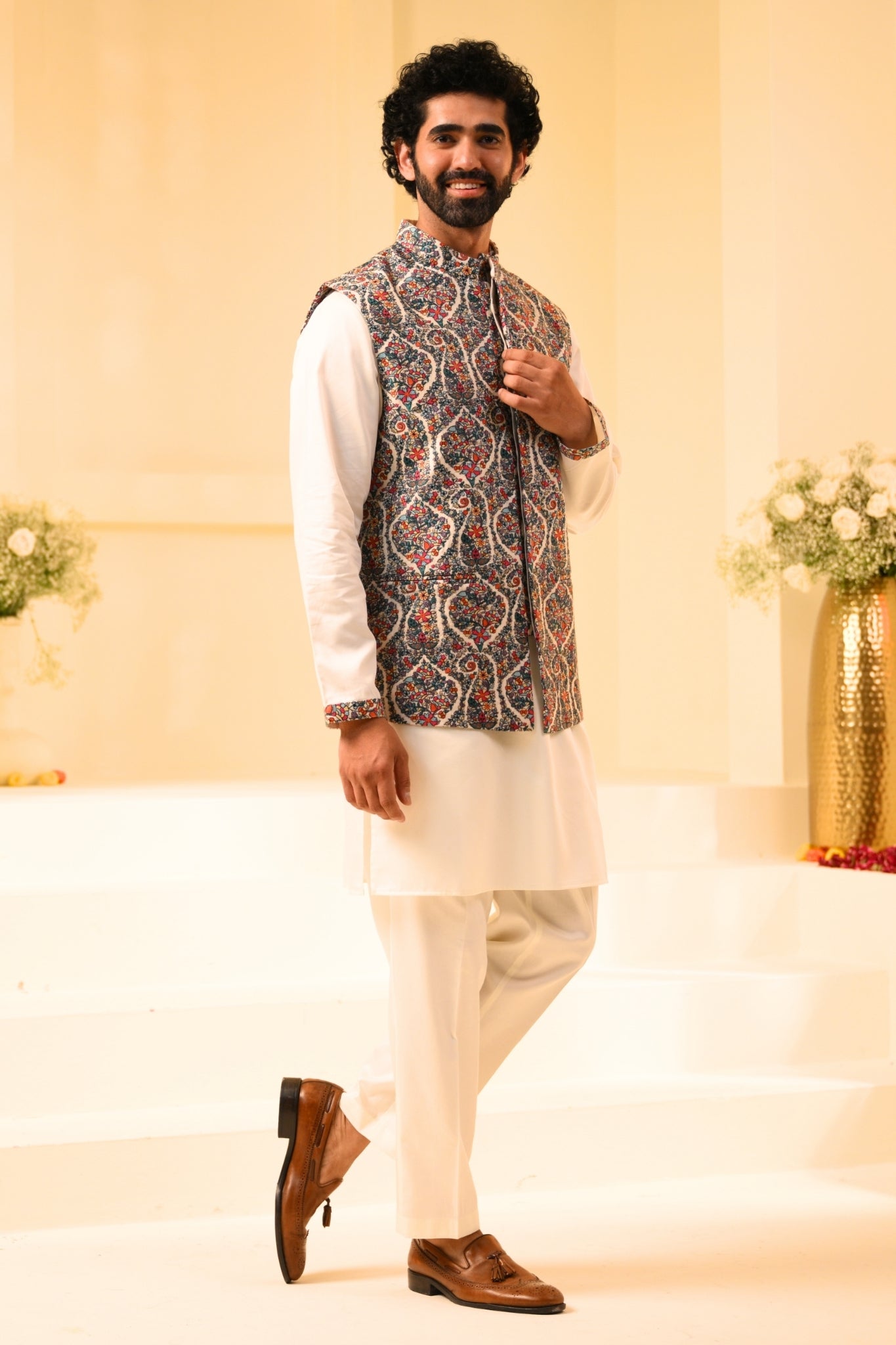 Taroob Emboidered Kashmir Gulistan Nehru Jacket