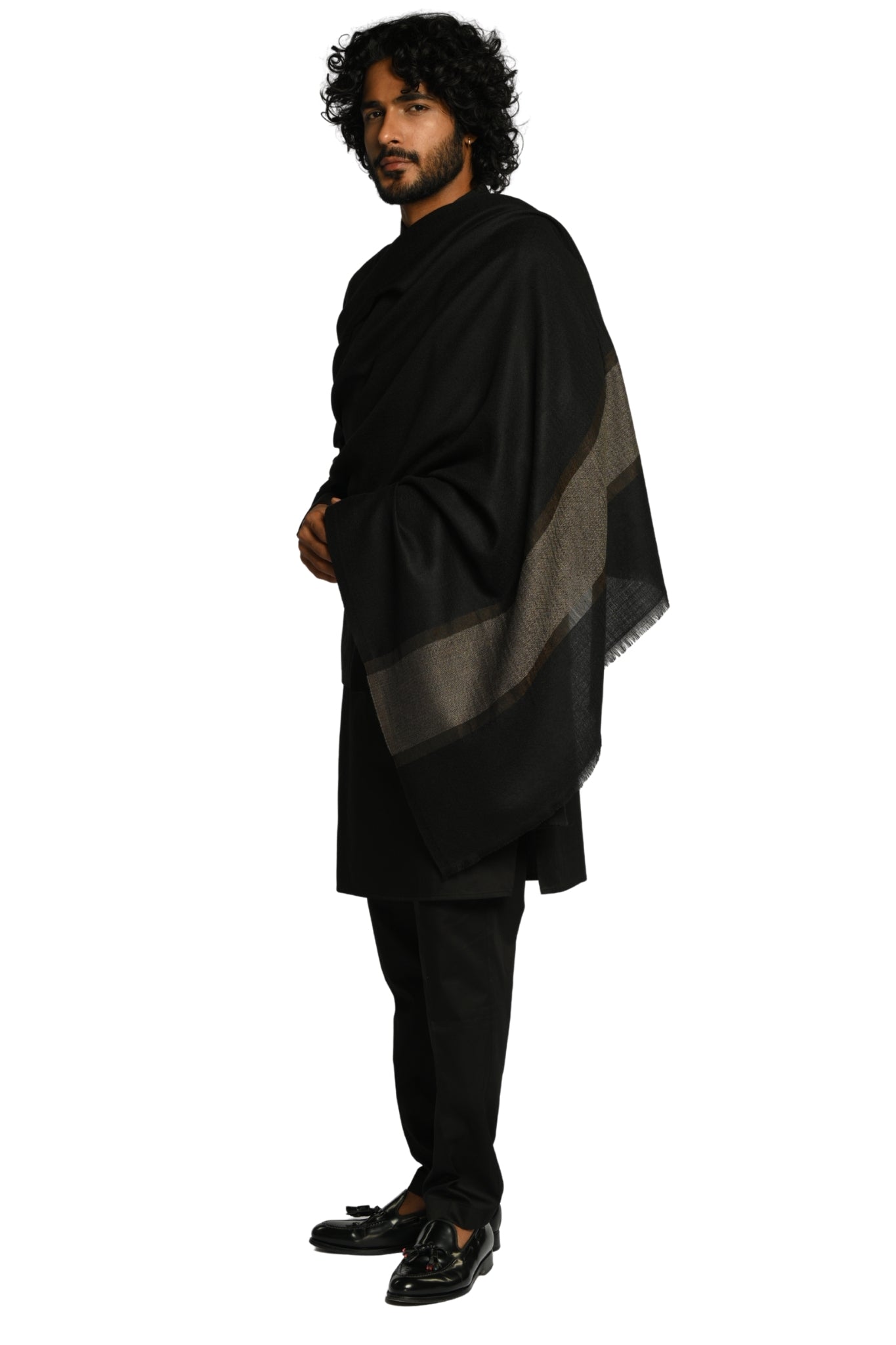 Taroob Vintage Zari Border Wool Dusala