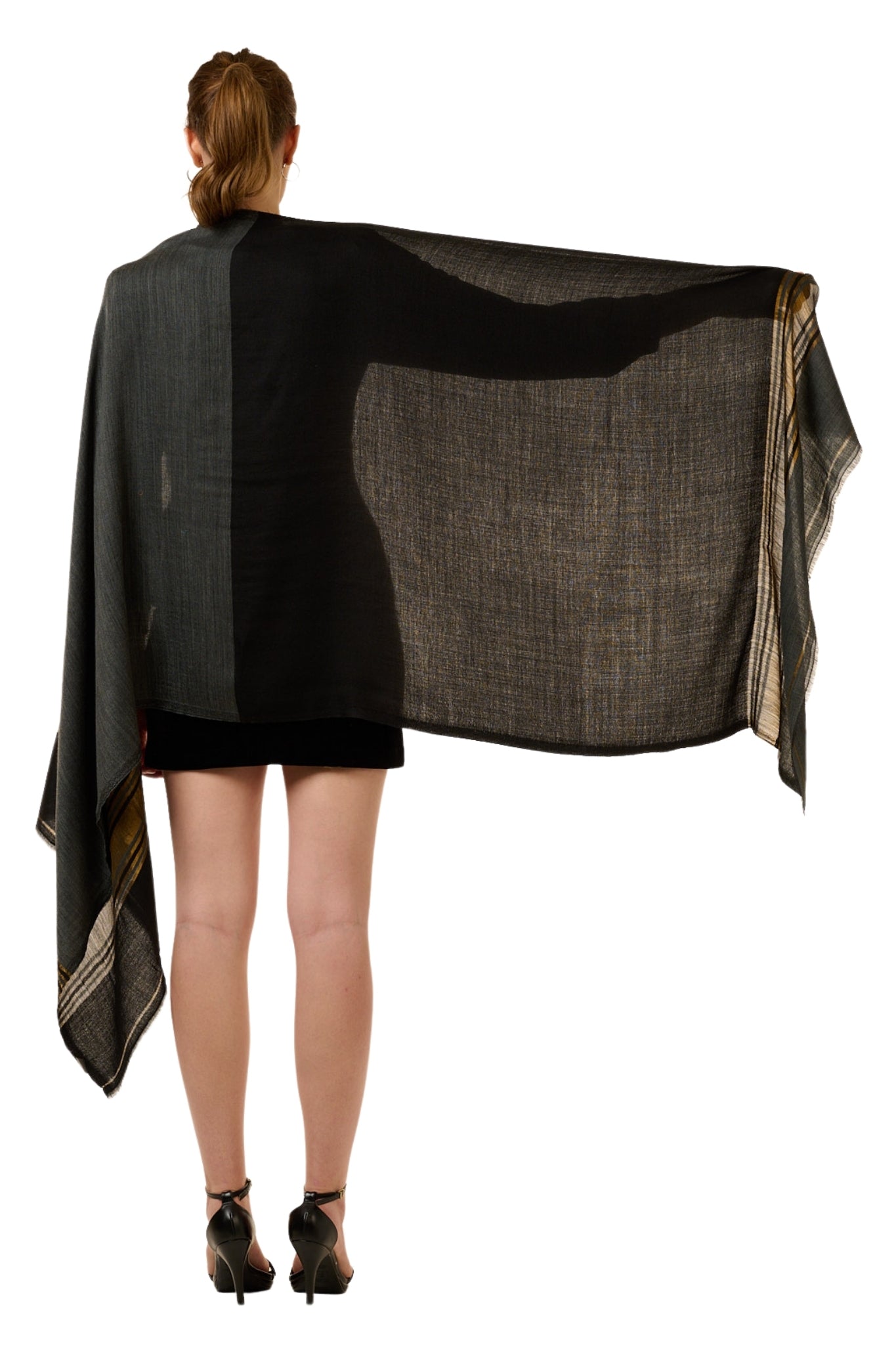 Ultra Soft Wool Zari Stole – Women's Zari Stoles (Fine Wool Shikara) – View 9 | Taroob