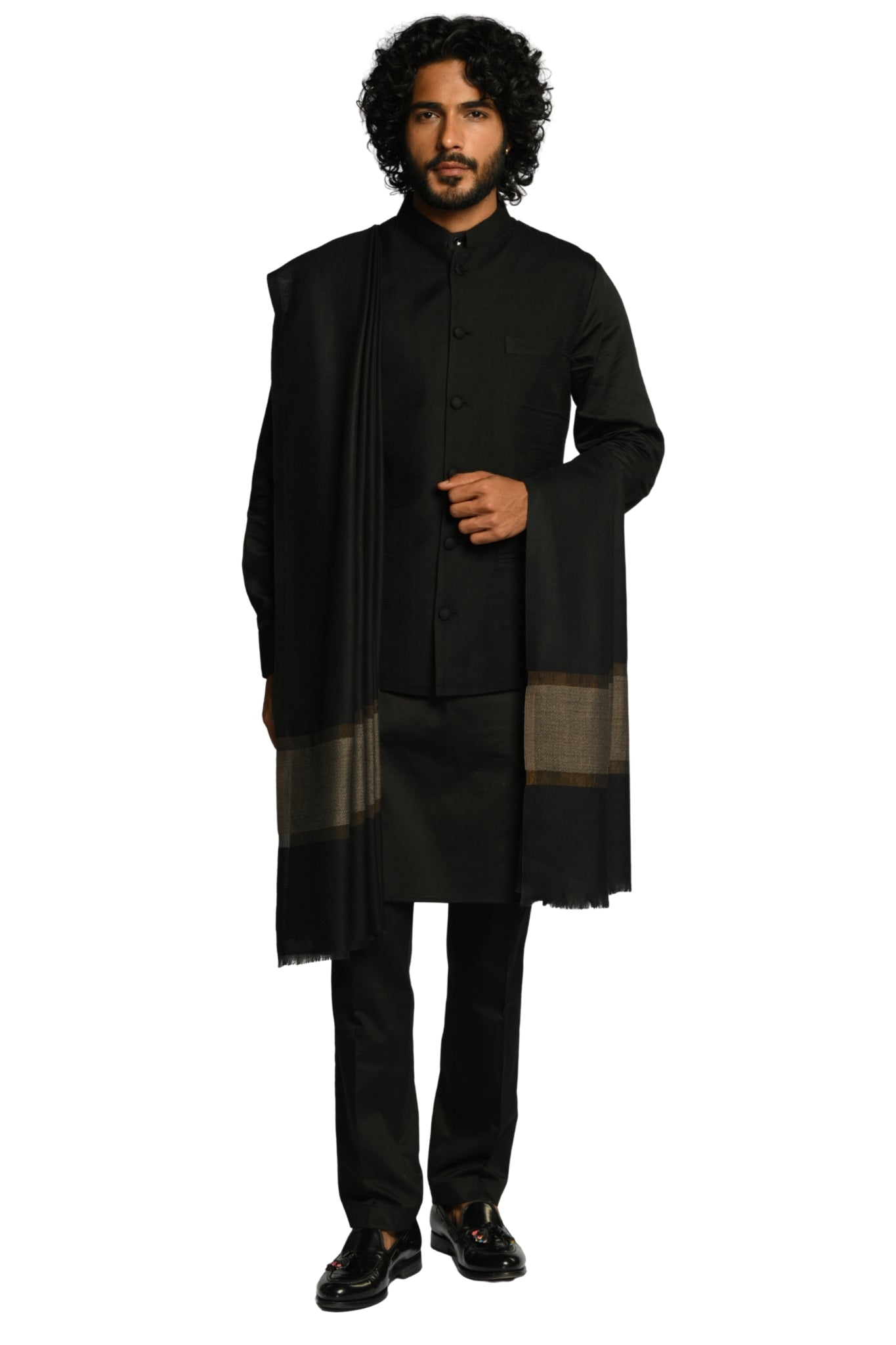 Taroob Vintage Zari Border Wool Dusala